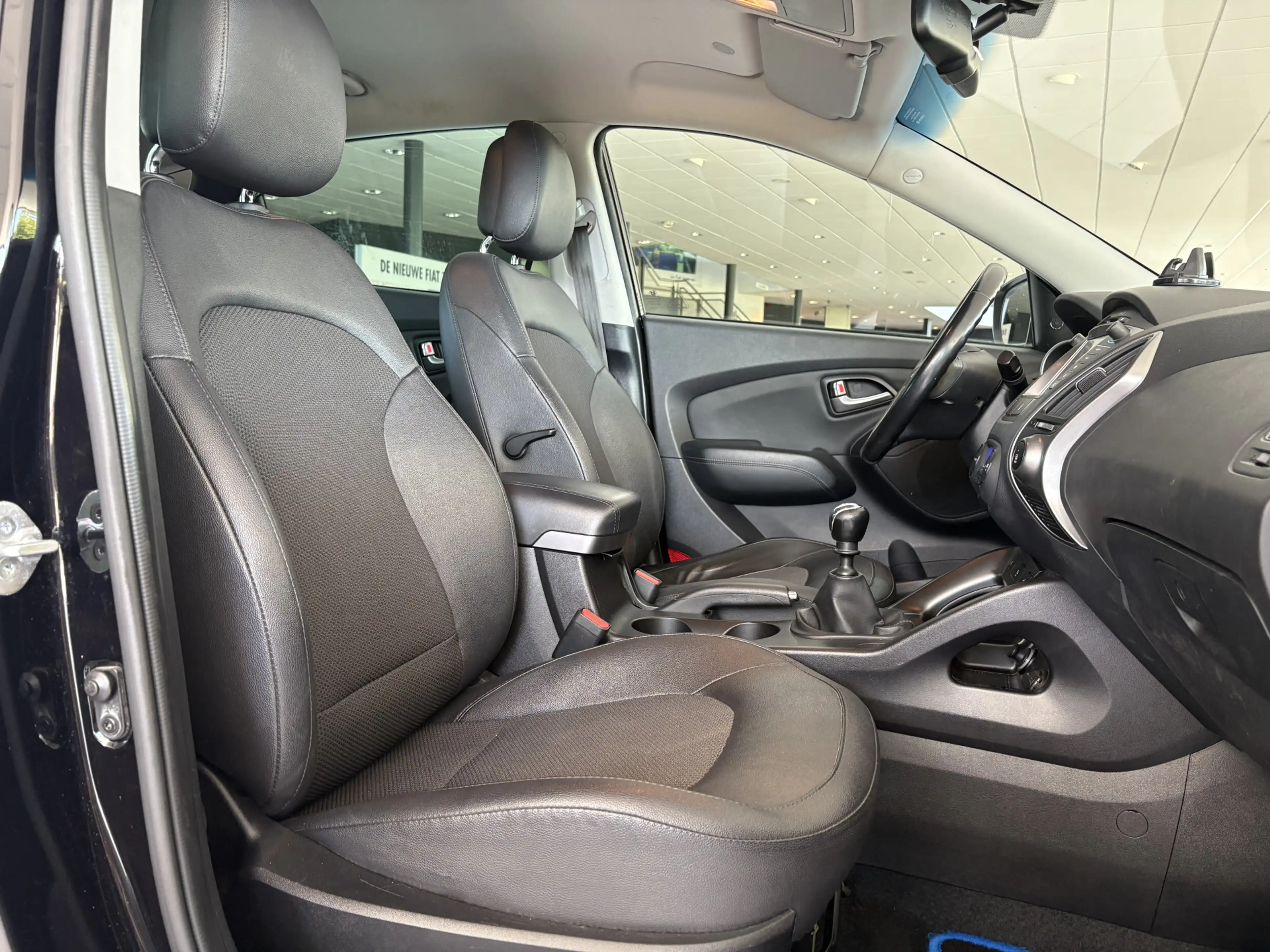 Hyundai iX35 1.6i GDI i-Vision Airco - Achteruitrijcamera - Nav — photo 17