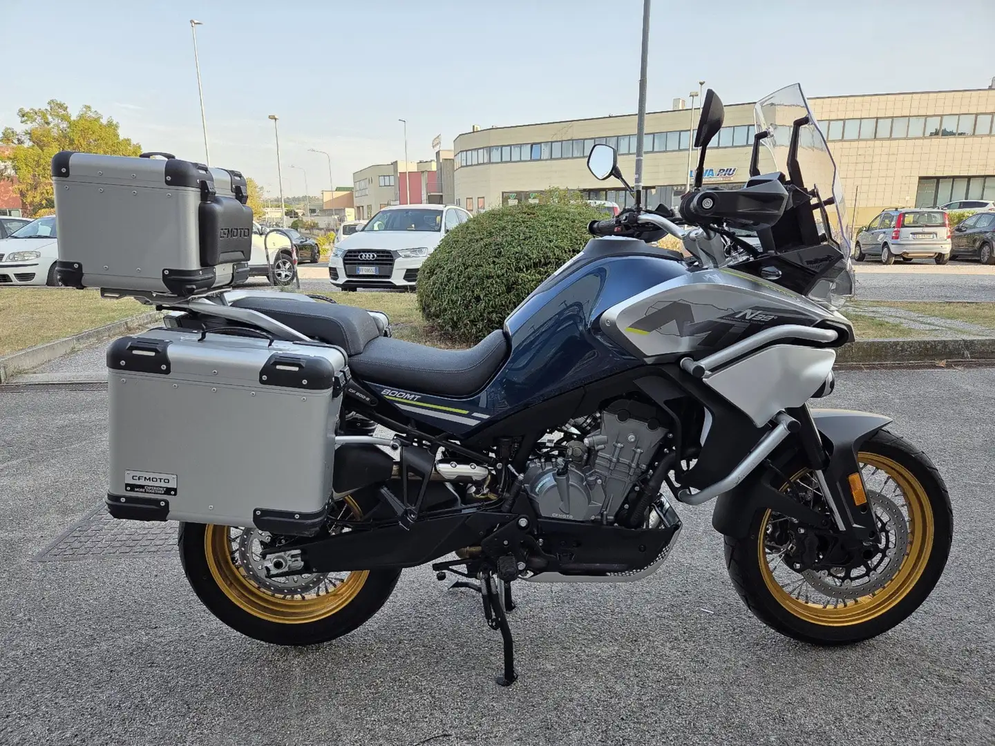 CFMOTO 800 MT TOURING Blau - 1