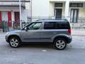 Skoda Yeti Yeti 2009 2.0 tdi Ambition (adventure) 4x4 110cv Gris - thumbnail 8