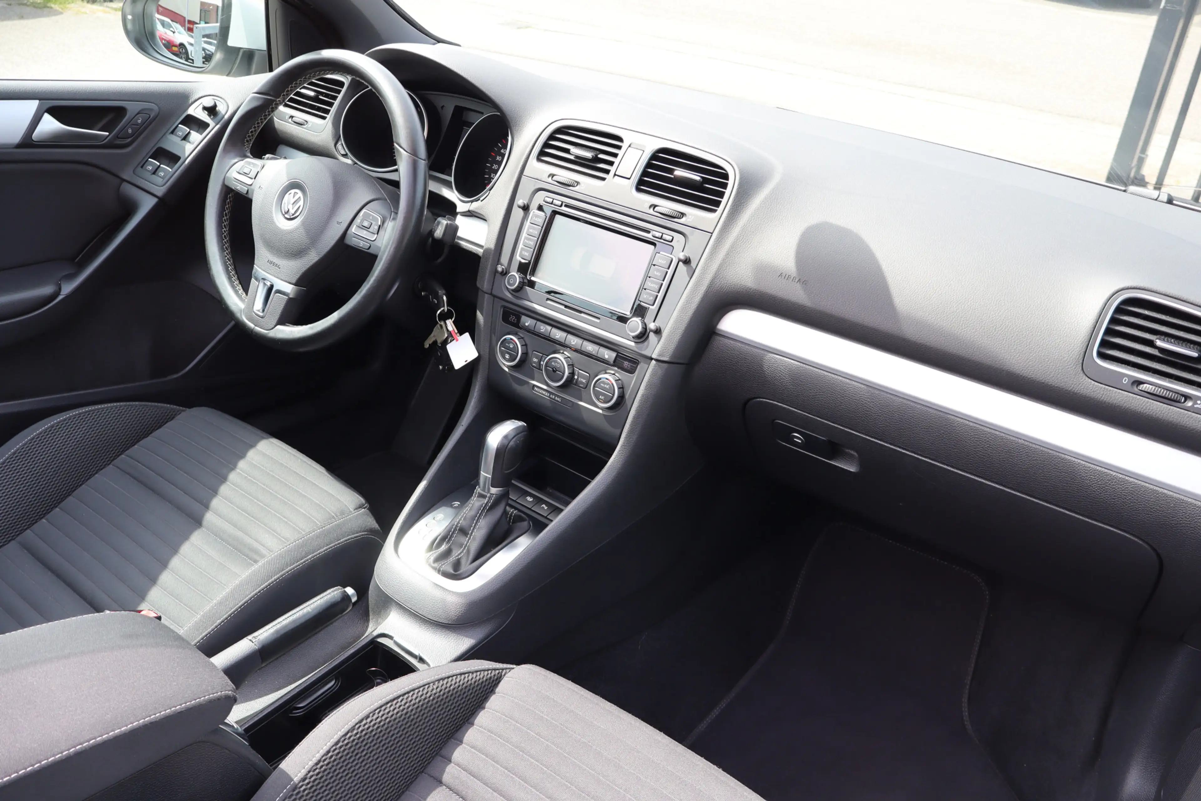 Volkswagen Golf Cabriolet 1.4 TSI Automaat! Stoelverwarming/Cruise control/C — photo 7