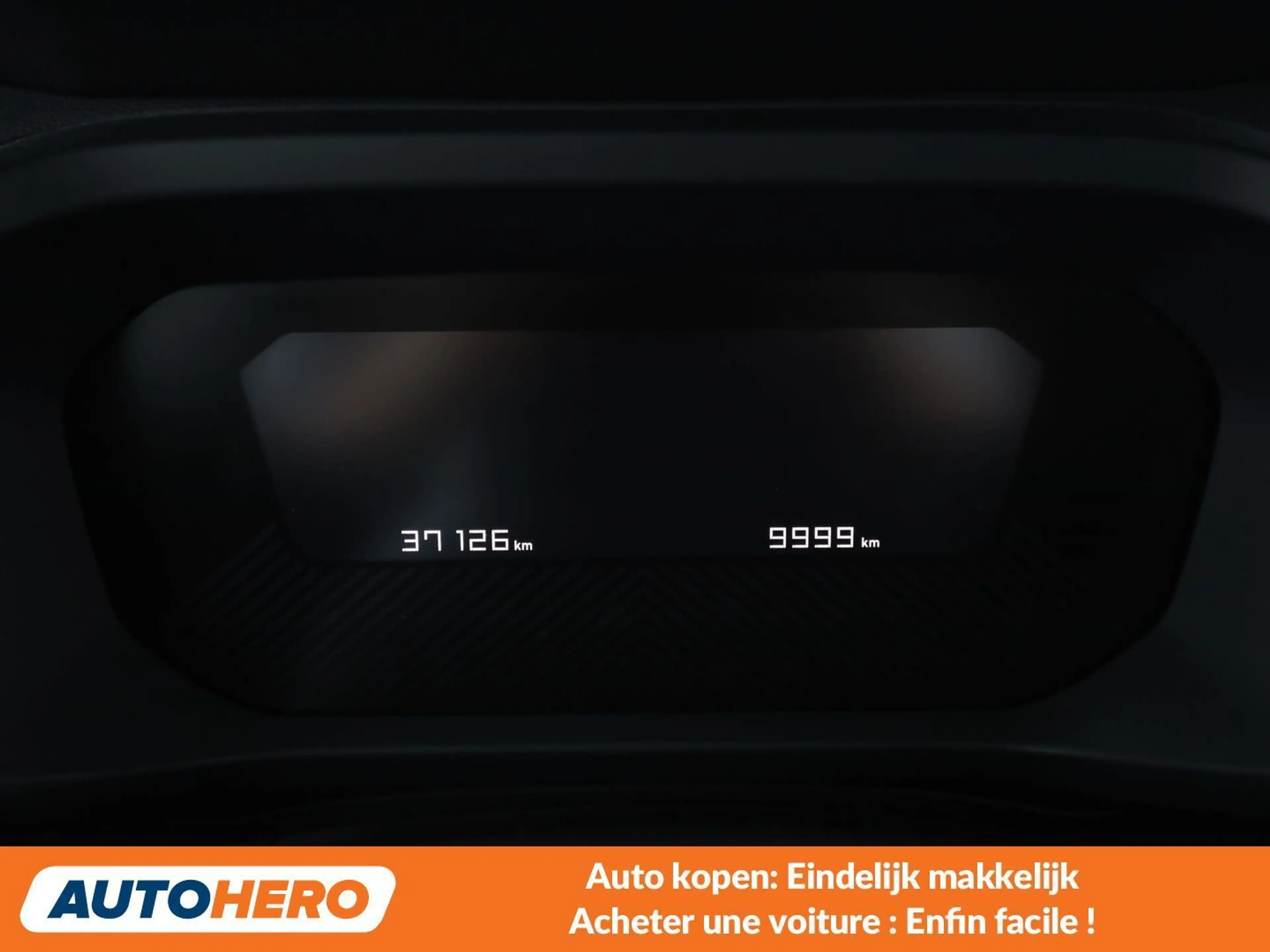 Citroen C4 1.2 PureTech Live Pack — photo 6