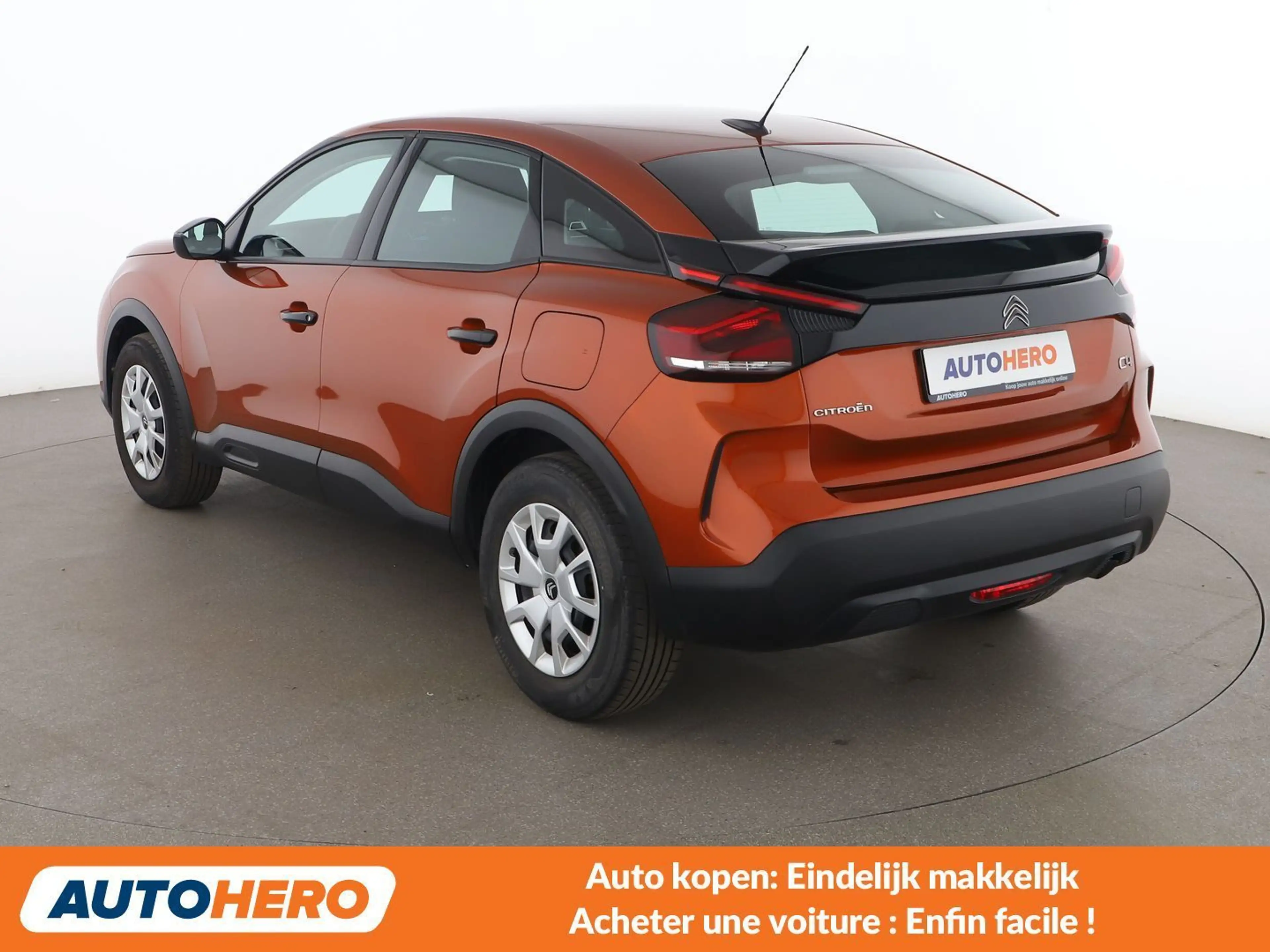 Citroen C4 1.2 PureTech Live Pack — photo 4