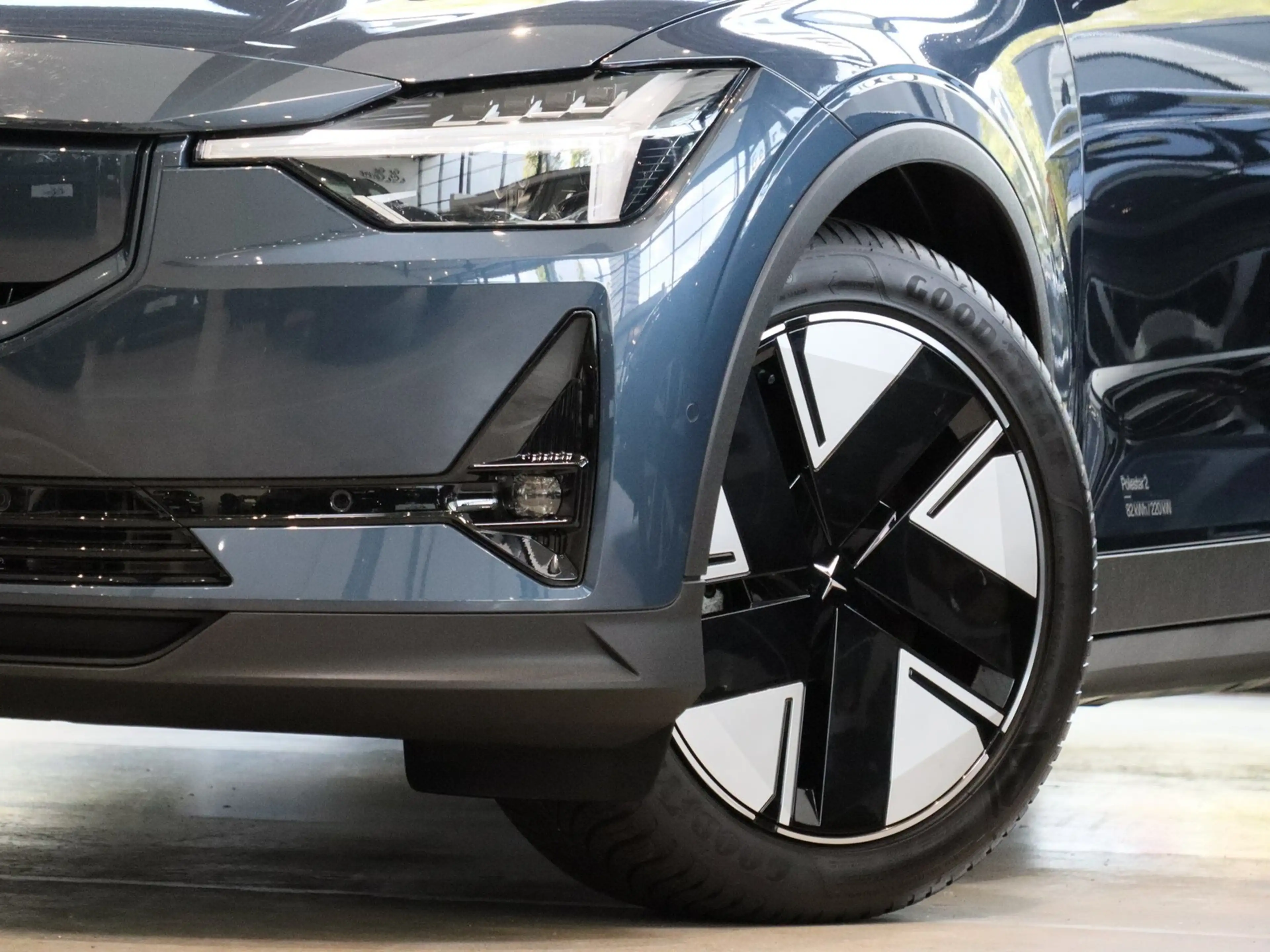 Polestar 2 Long Range Single Motor NP:61.590,-//HK/360°/WäPu — photo 6