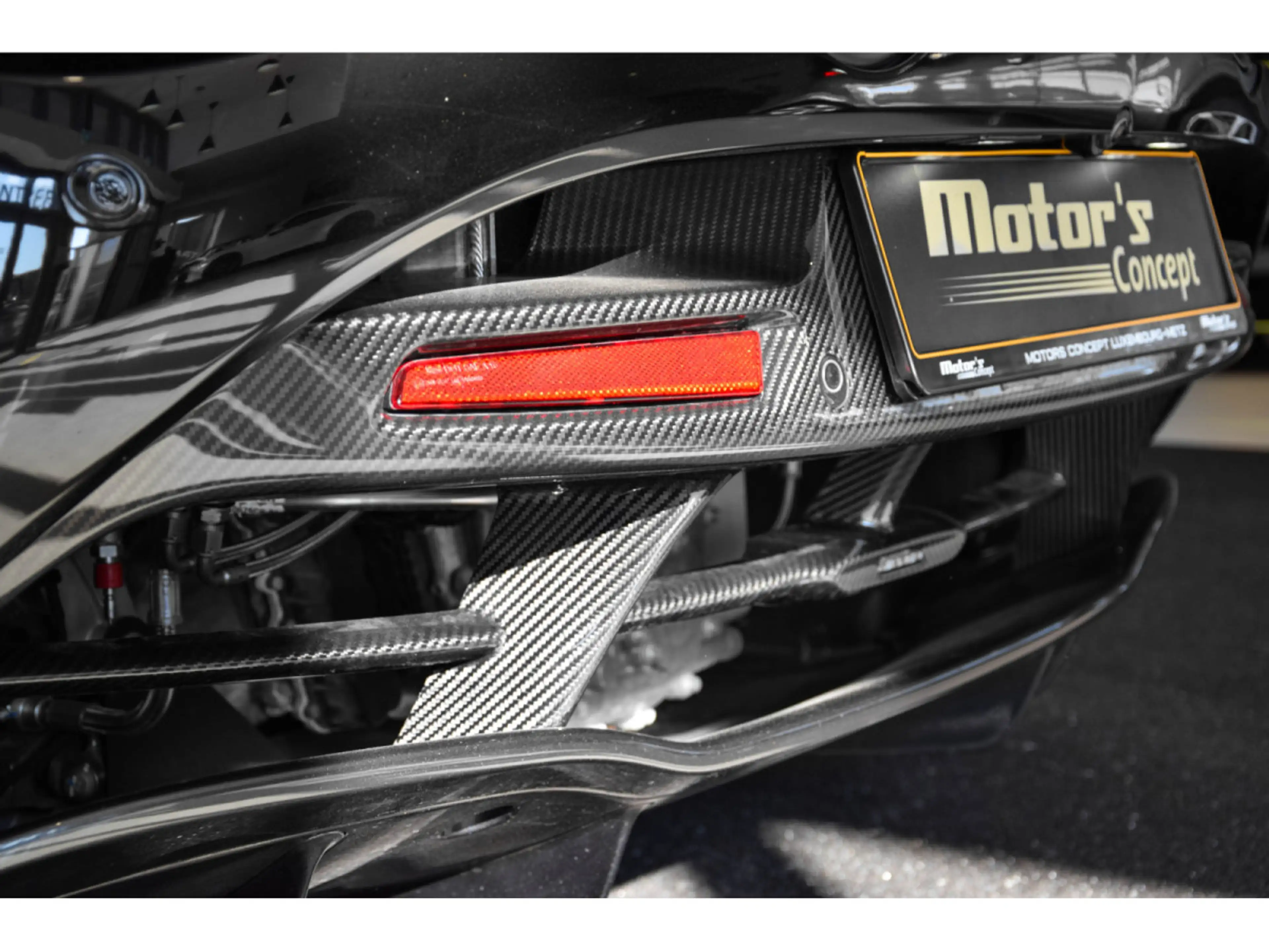McLaren 720S PERFORMANCE - PACK CARBONE - ELITE PAINT — photo 15