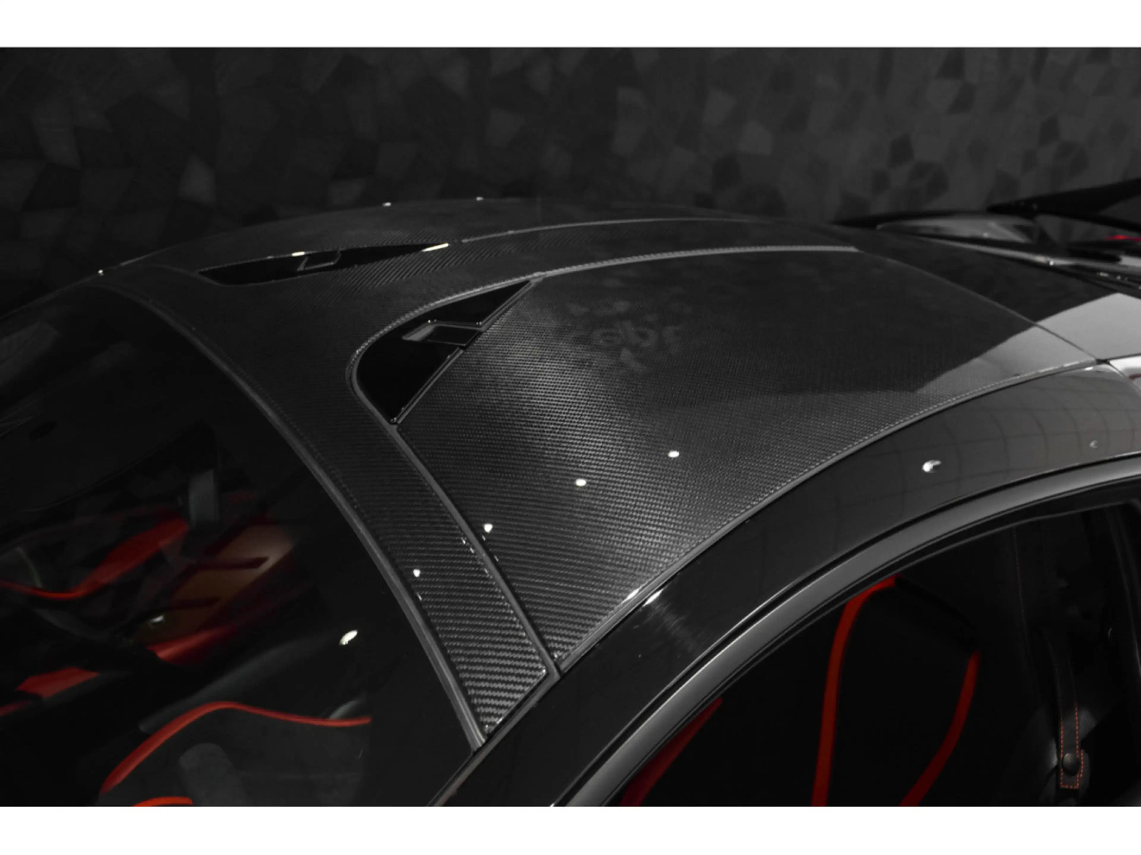 McLaren 720S PERFORMANCE - PACK CARBONE - ELITE PAINT — photo 8