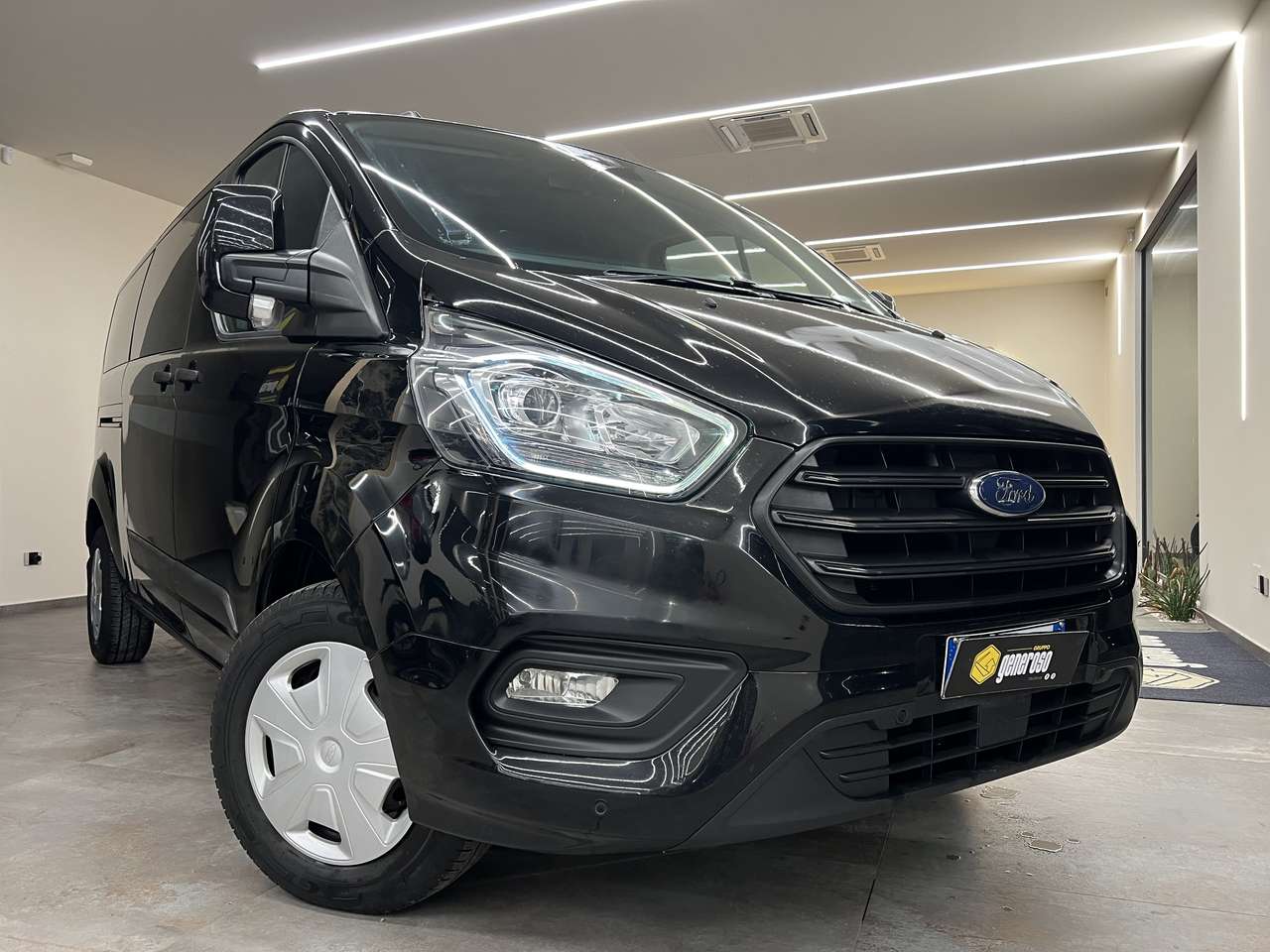 Ford Transit Custom Ford Transit Custom 320 2.0 EcoBlue 130 PL 9 Posti