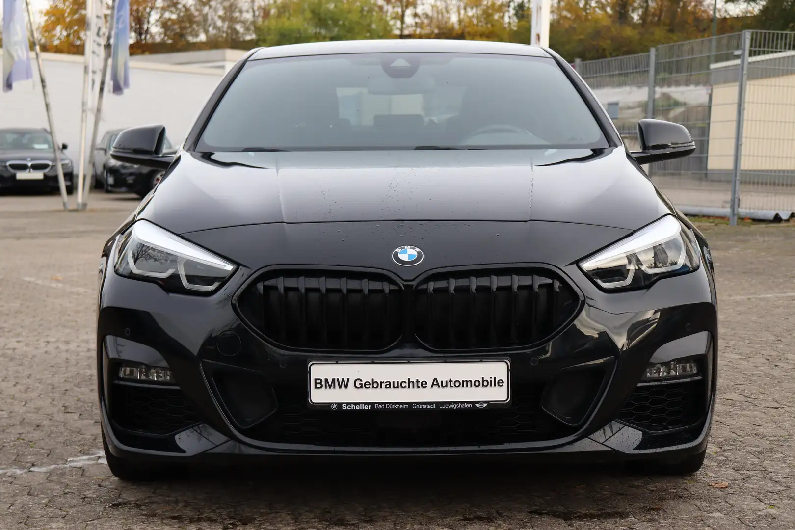 BMW 220 i Gran Coupé M Sport HiFi DAB WLAN Tempomat Schwarz - 2