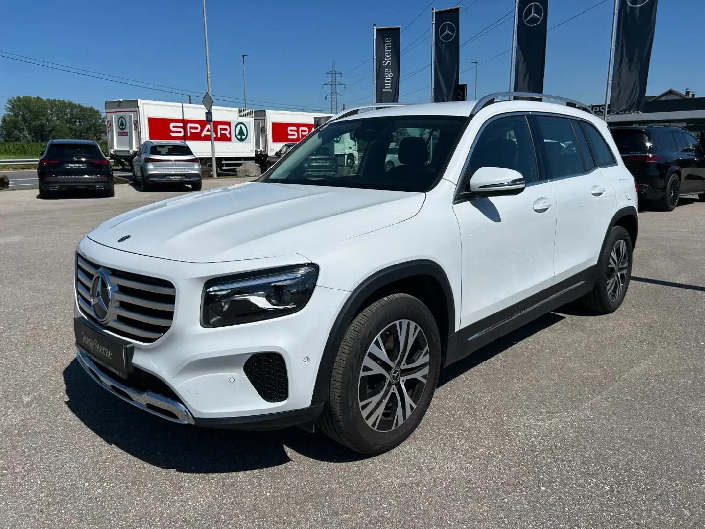 Mercedes-Benz GLB 220 d 4MATIC Progressive Mbeam RKam PTS Shz Wit - 2