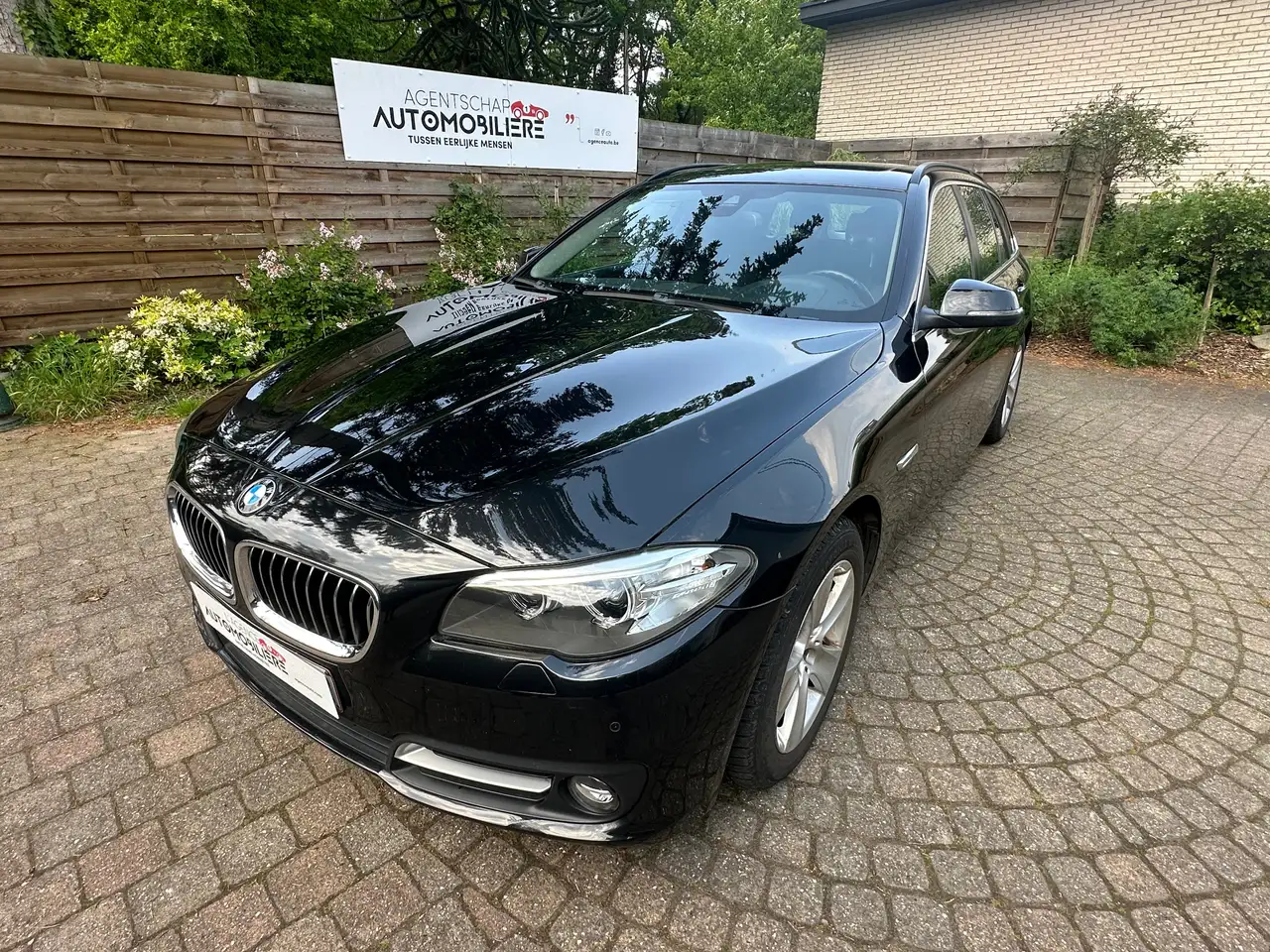 BMW 520 Break in Zwart tweedehands in Tremelo voor € 15.900,-