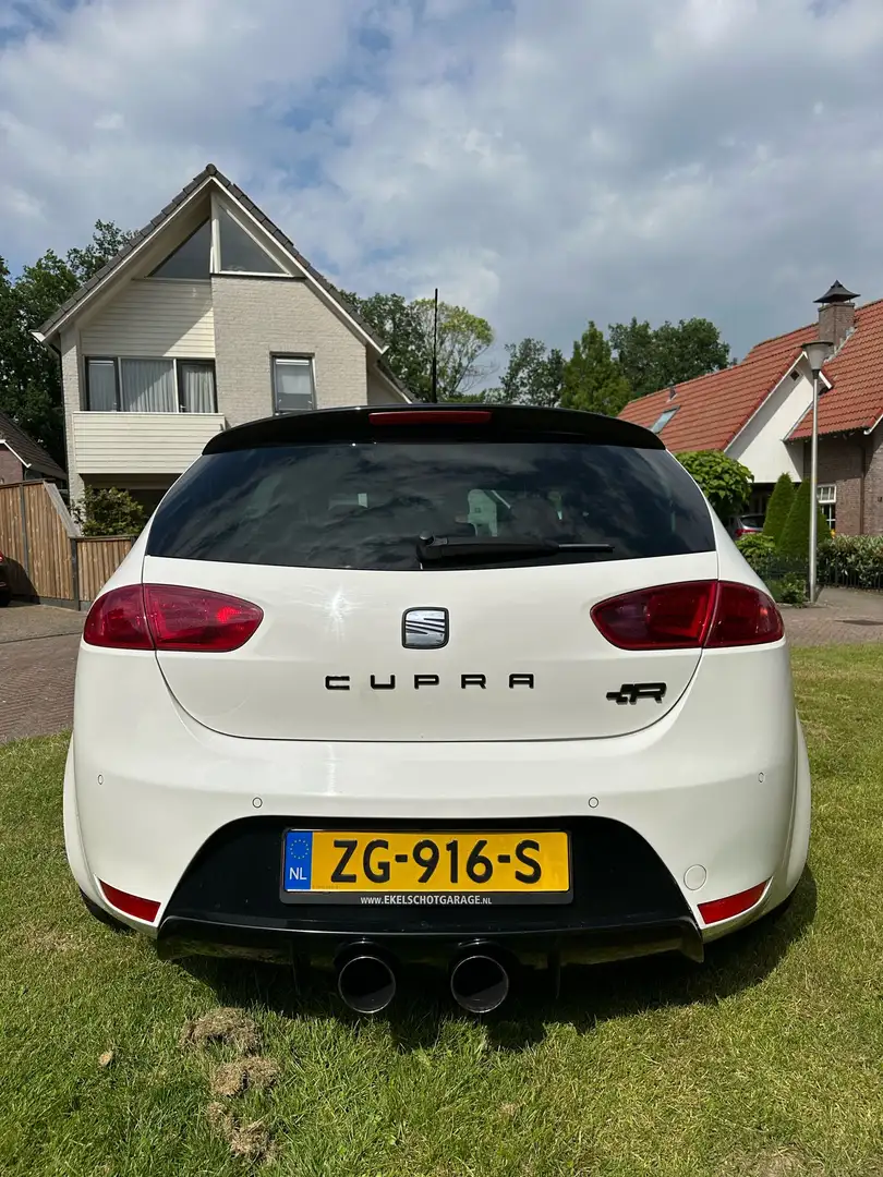 SEAT Leon 2.0 TFSI Cupra R Wit - 2