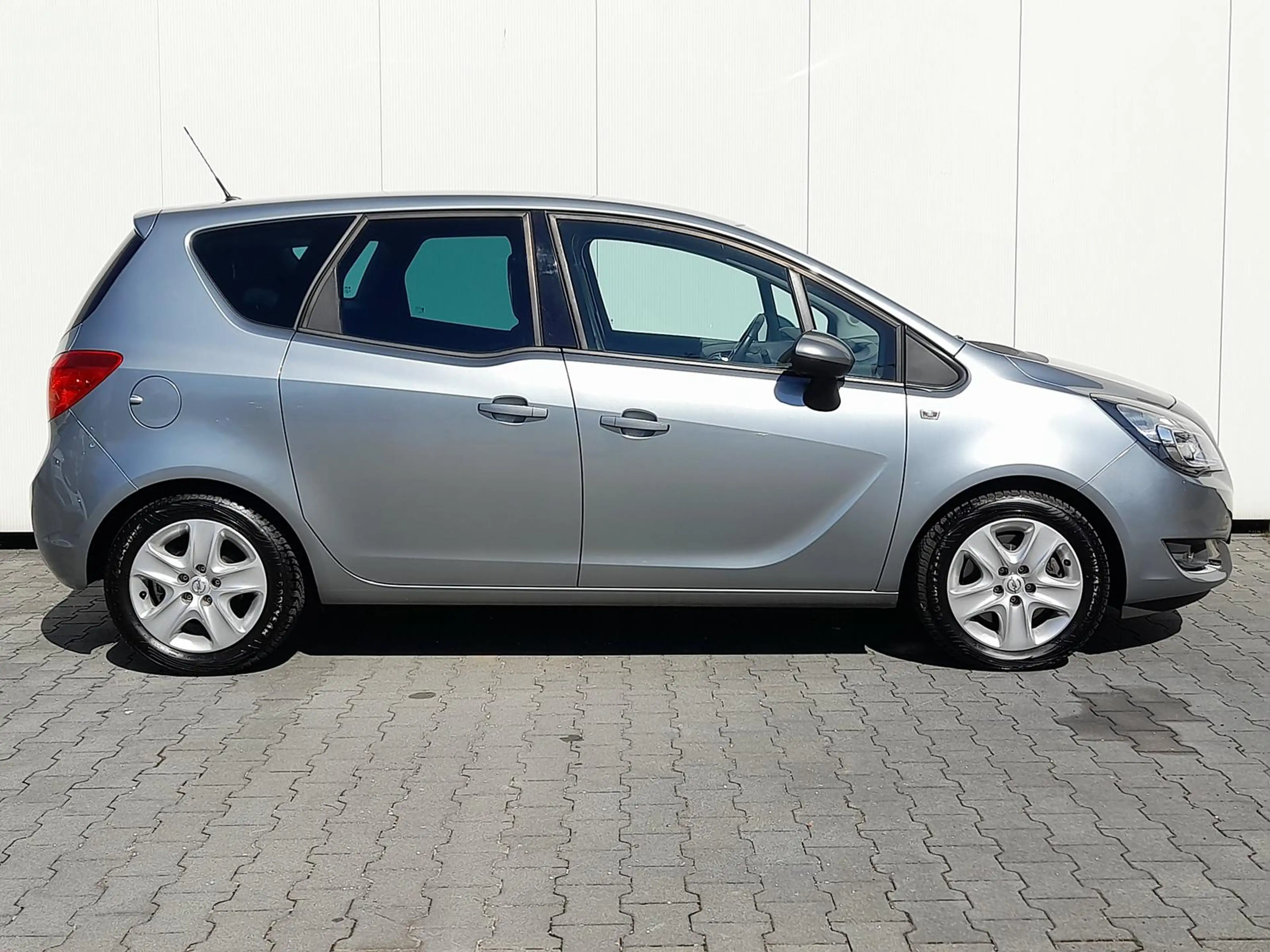 Opel Meriva 1.4 Edition SHZ~PDC~LHZ~MFL~KLIMAAUTO~GRA — photo 8