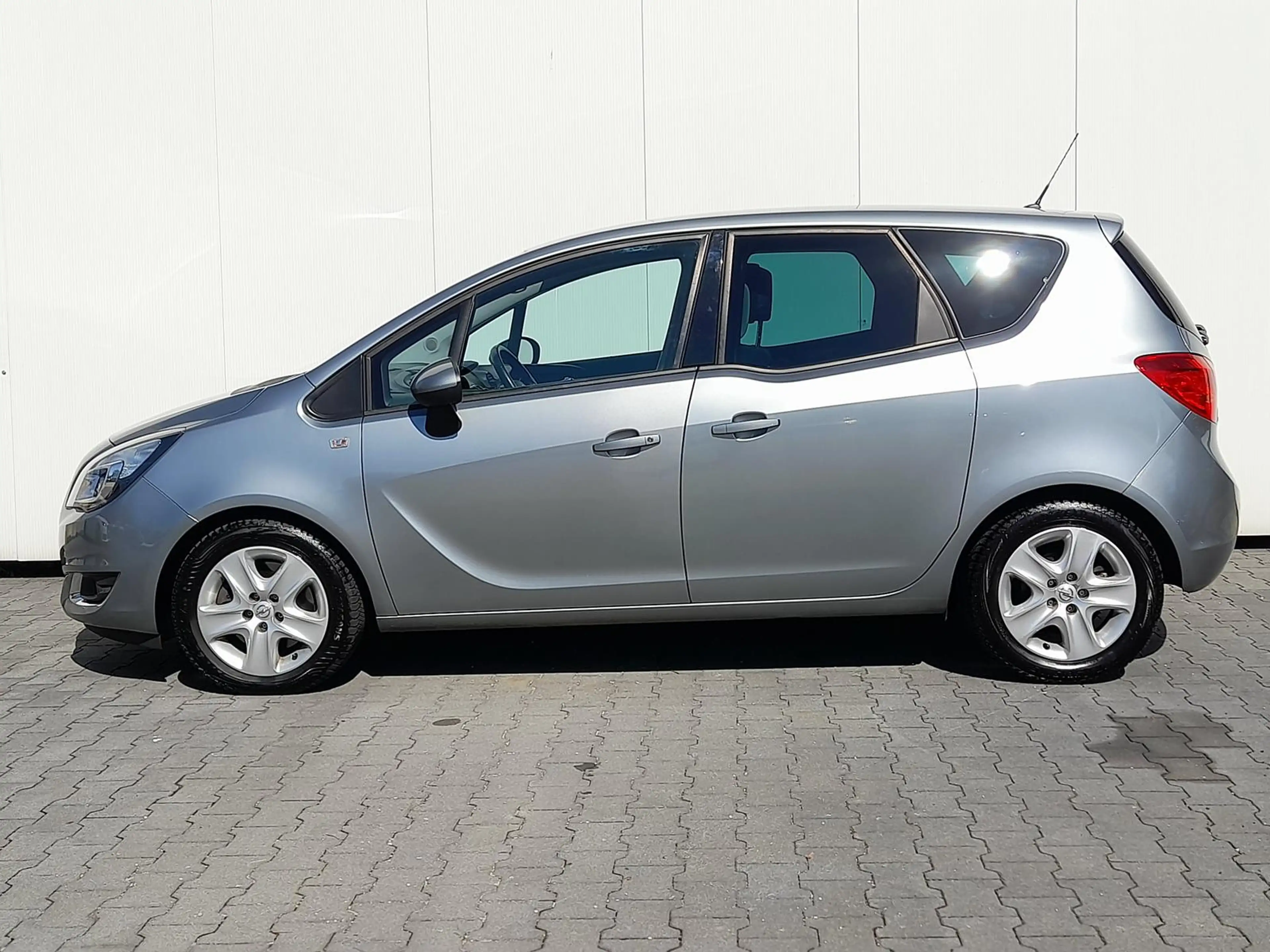 Opel Meriva 1.4 Edition SHZ~PDC~LHZ~MFL~KLIMAAUTO~GRA — photo 9
