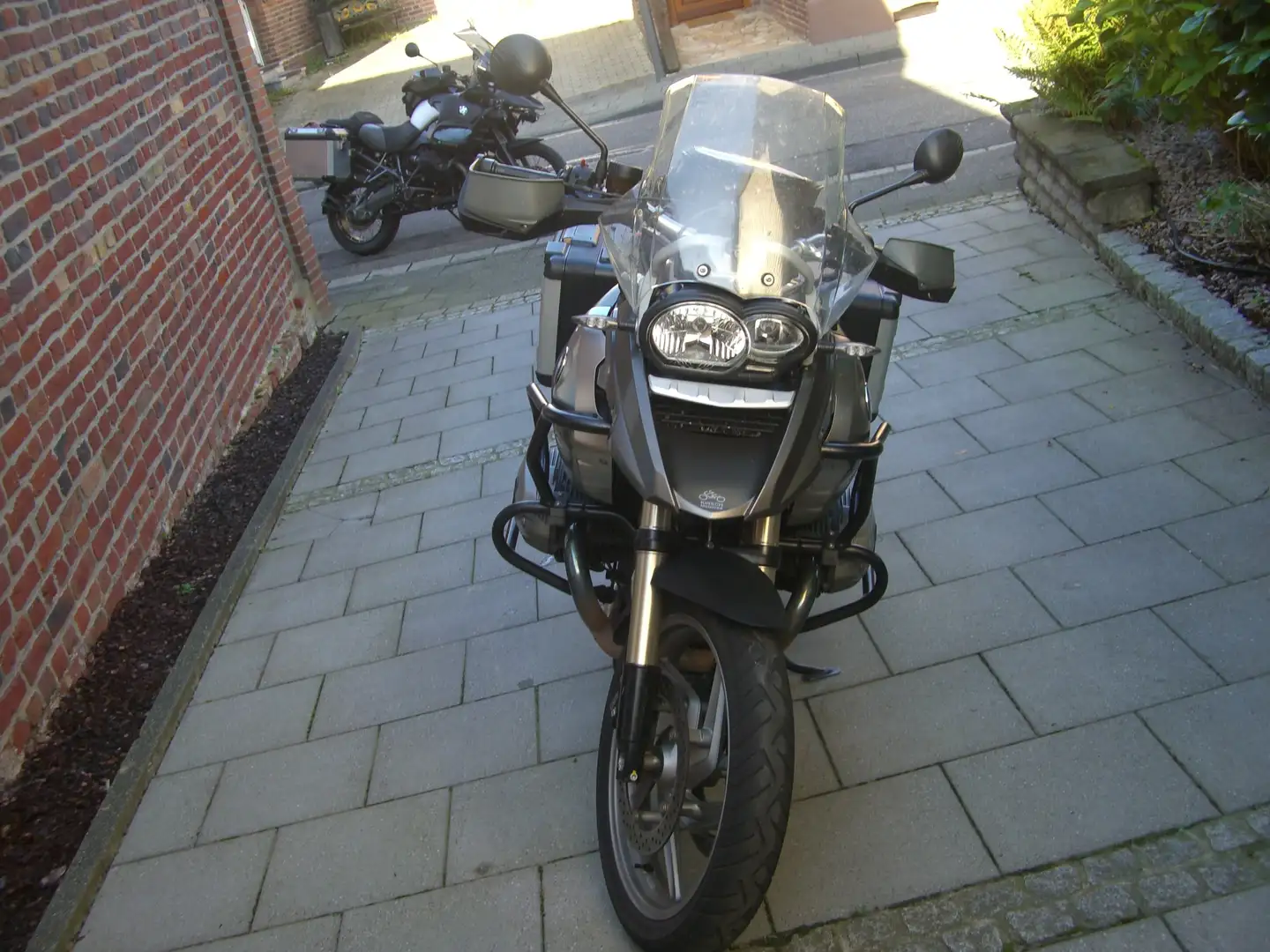 BMW R 1200 GS werkseitig tiefergelegt Braun - 1