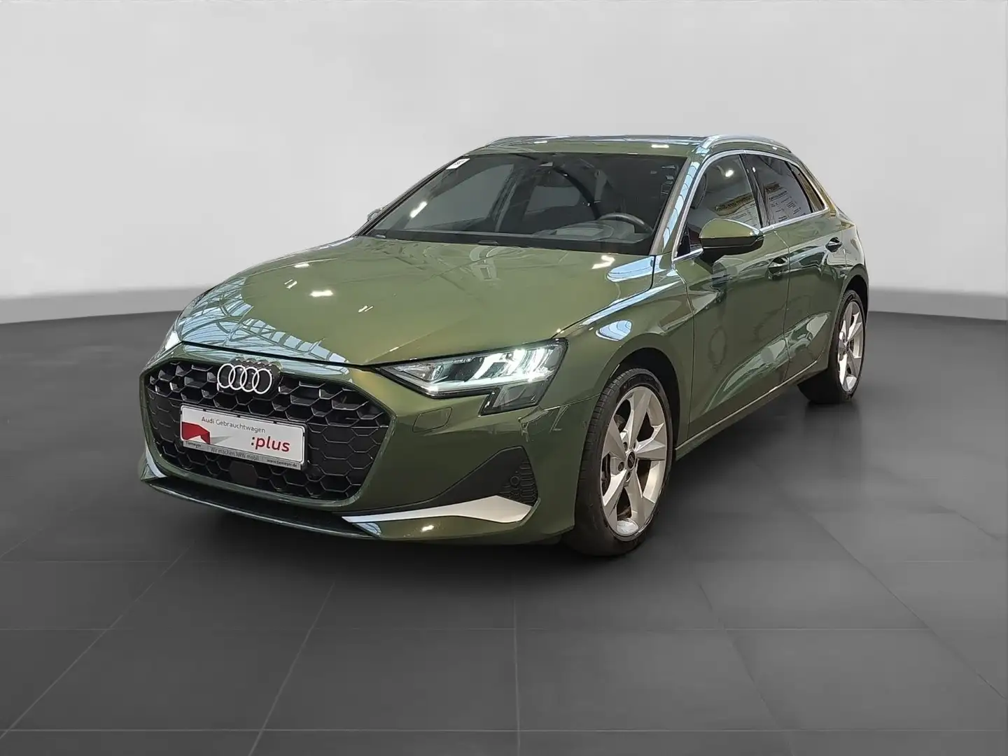 Audi A3 30 TFSI ADVANCED LM18 NAVI+ SONOS K Grün - 2