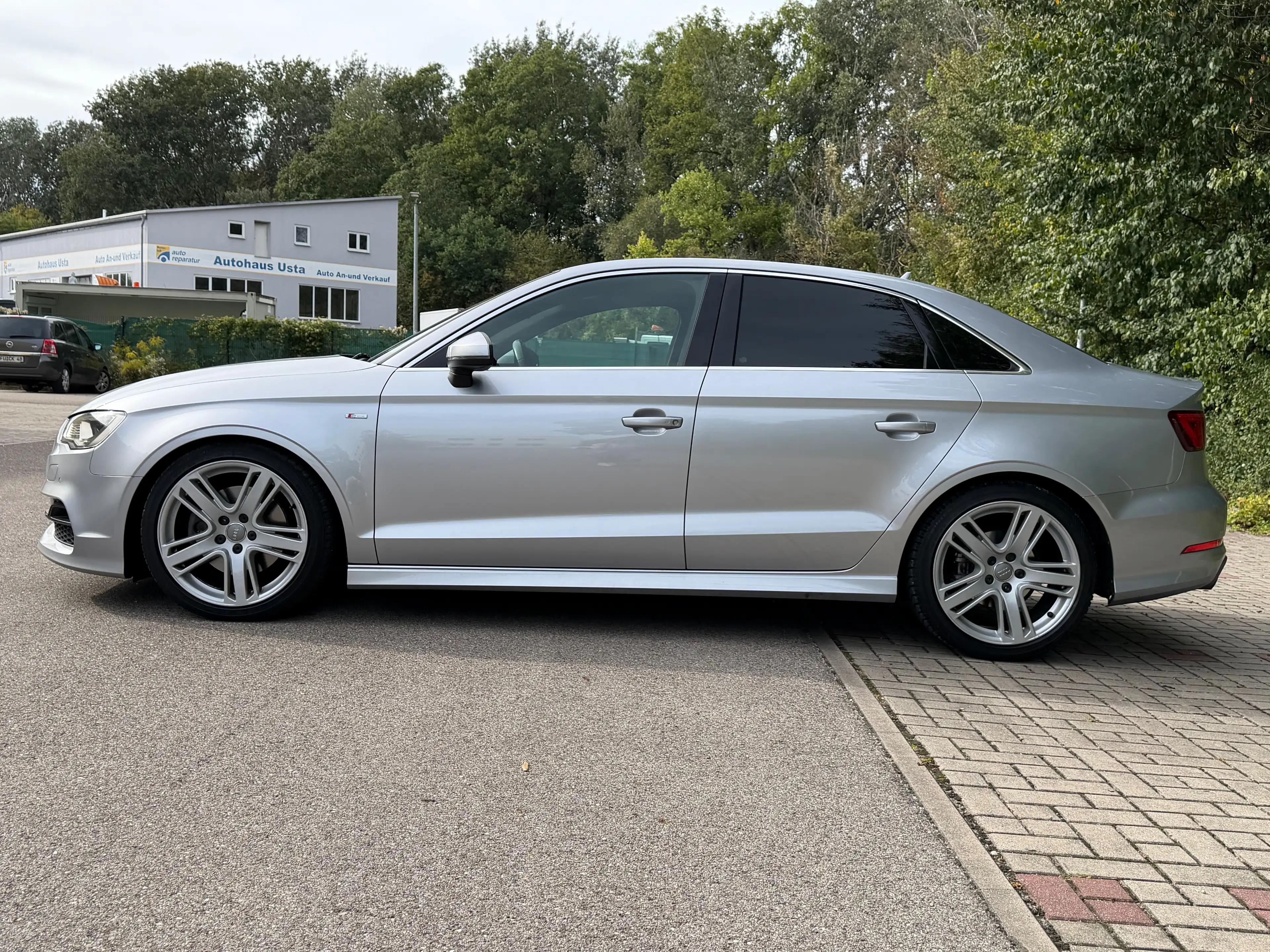 Audi A3 A3 Limousine 1.8 TFSI Limousine quattro S tronic Attraction — photo 4