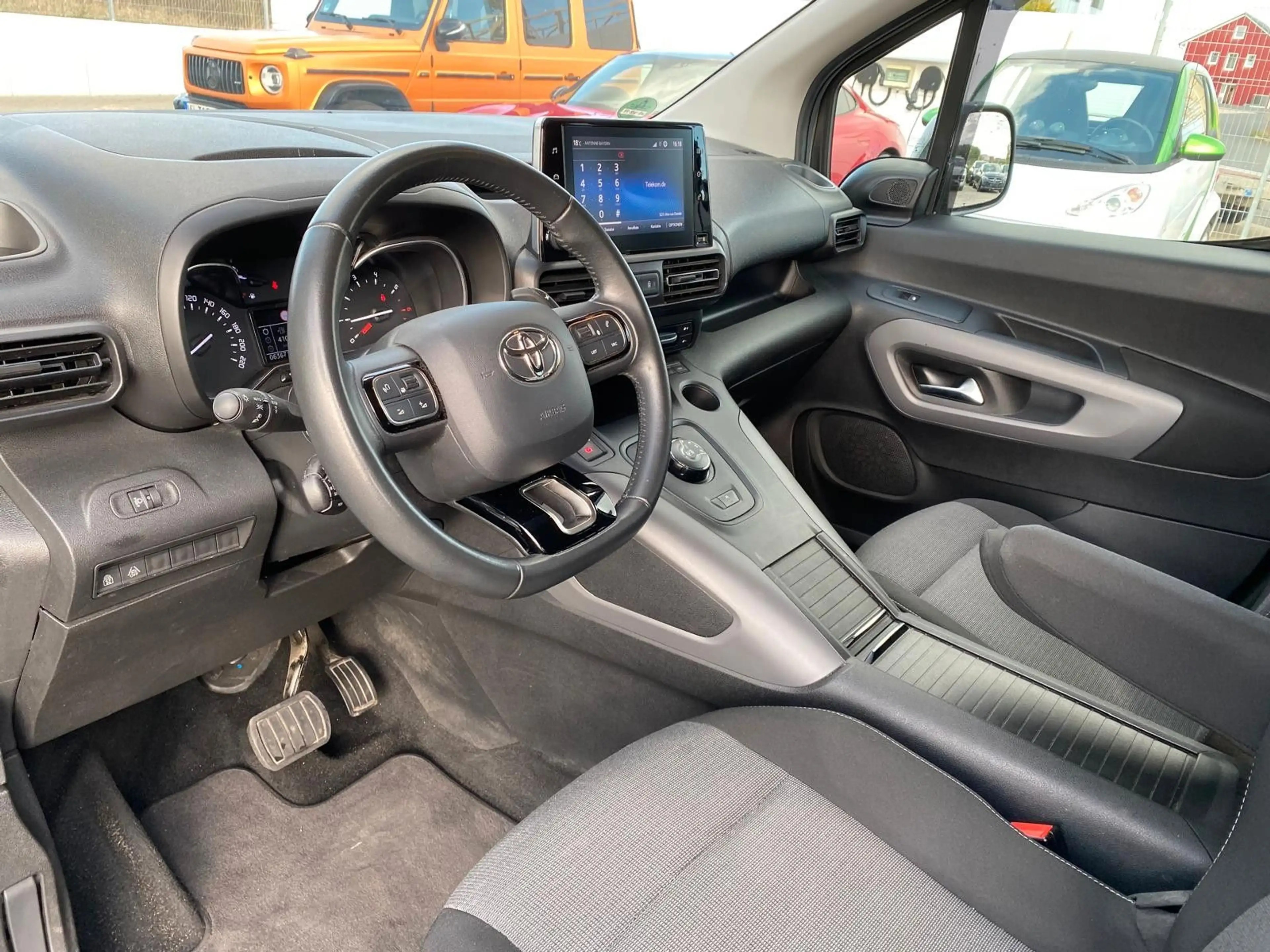 Toyota Proace City Verso L1 Team Deutschland/GARANTIE — photo 12