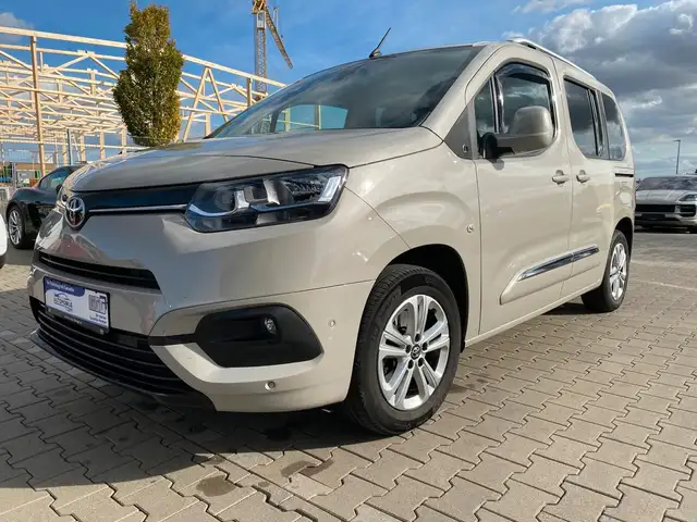 Toyota Proace City Verso L1 Team Deutschland/GARANTIE