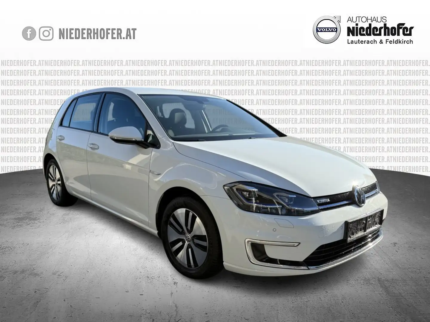 Volkswagen e-Golf 35,8kWh (mit Batterie) Blanc - 1