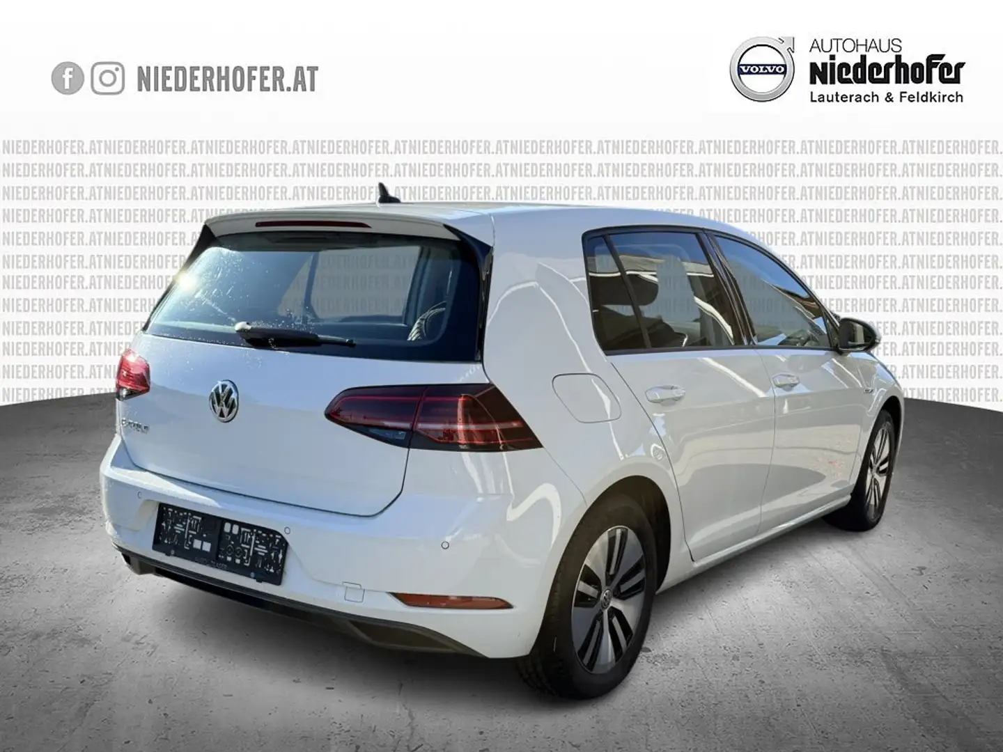 Volkswagen e-Golf 35,8kWh (mit Batterie) Blanc - 2