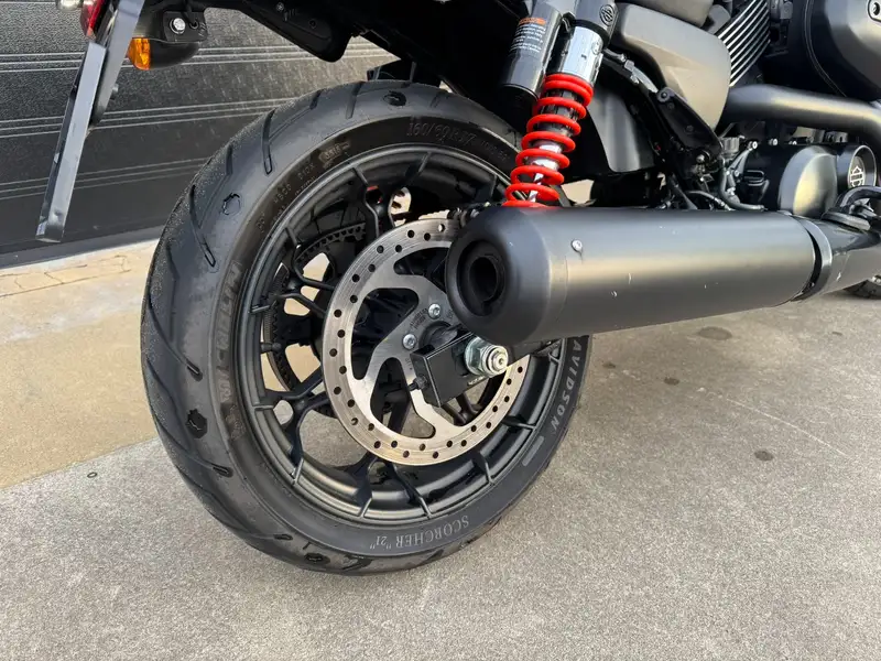 Harley-Davidson Street Rod - foto 5