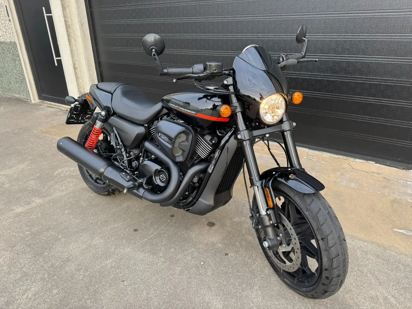 Harley-Davidson Street Rod 750 Zwart - 2