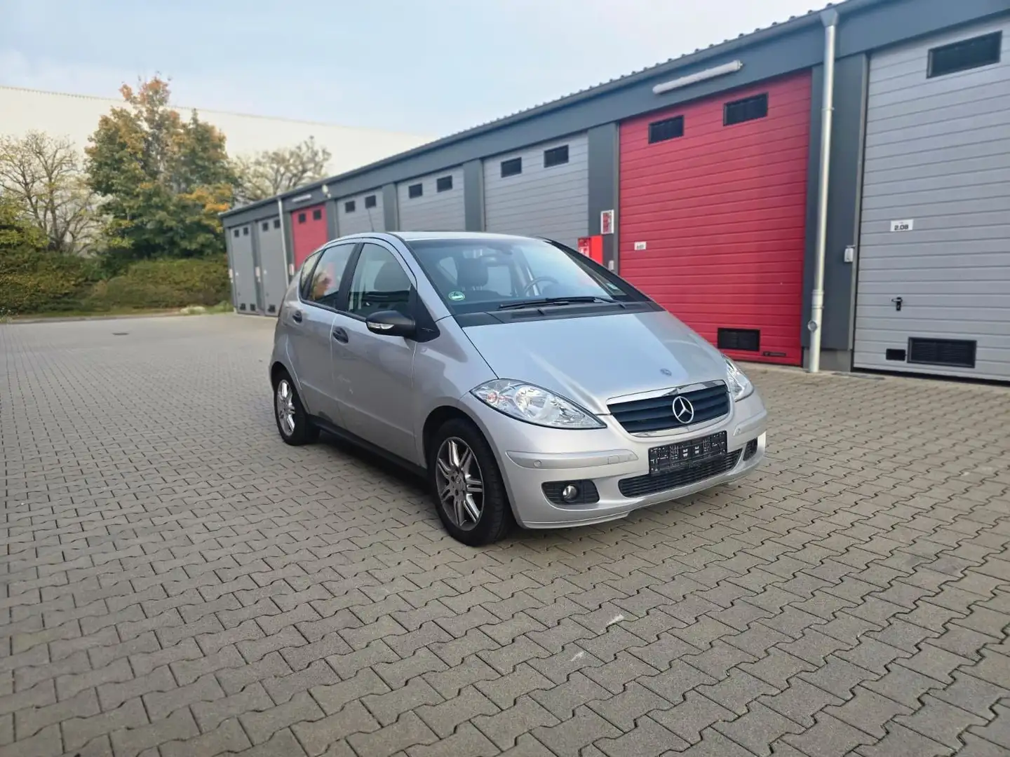 Mercedes-Benz A 170 1 Hand Scheckheft Automatik Silber - 2