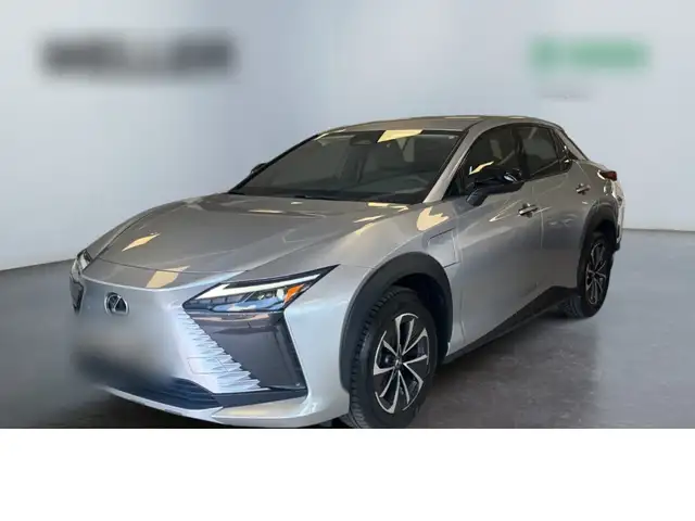 Lexus RZ