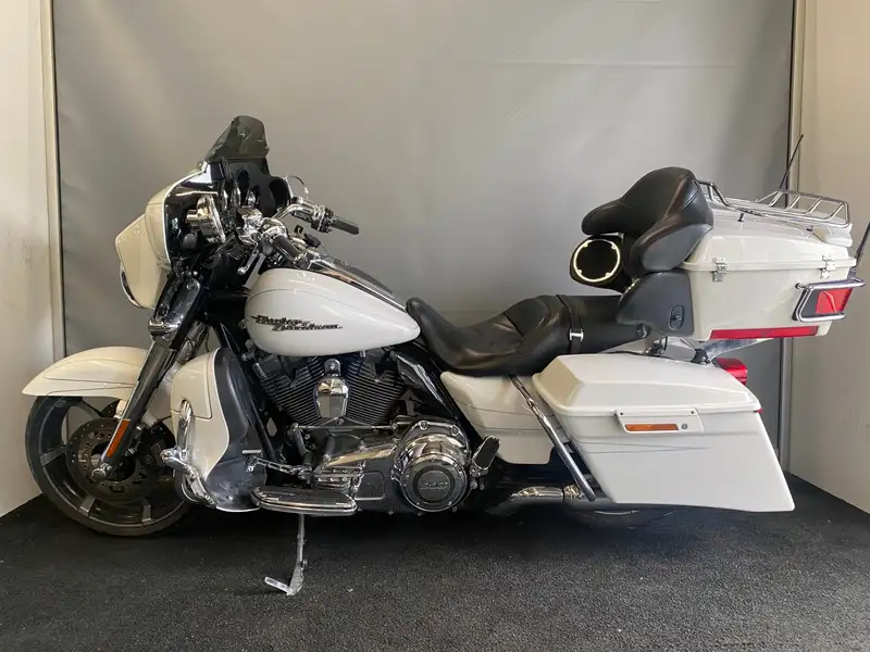 Harley-Davidson CVO Pro Street - foto 2