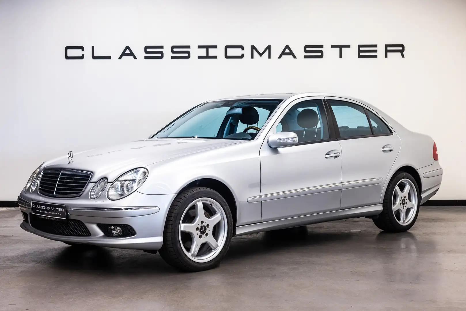 Mercedes-Benz E 500 Elegance Btw auto, Fiscale waarde € 4.000,- (€ 16. Срібний - 1