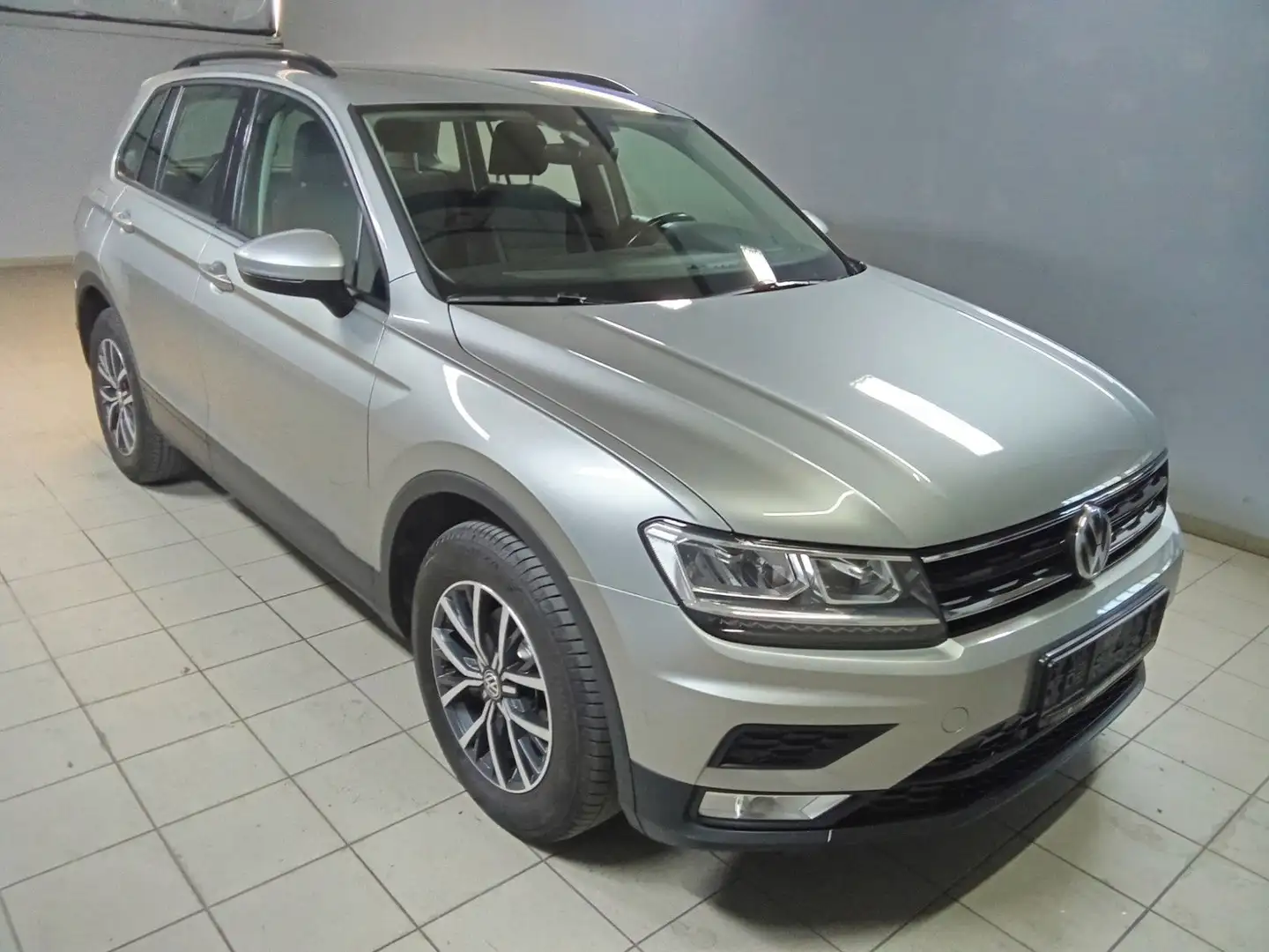 Volkswagen Tiguan Trendline BMT/Start-Stopp 4Motion Argent - 2