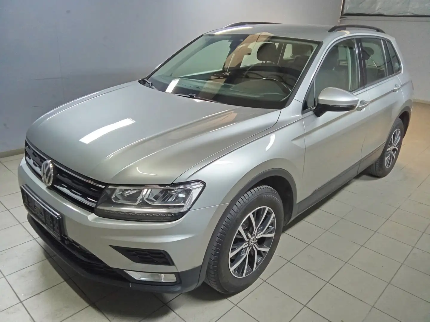 Volkswagen Tiguan Trendline BMT/Start-Stopp 4Motion Argent - 1