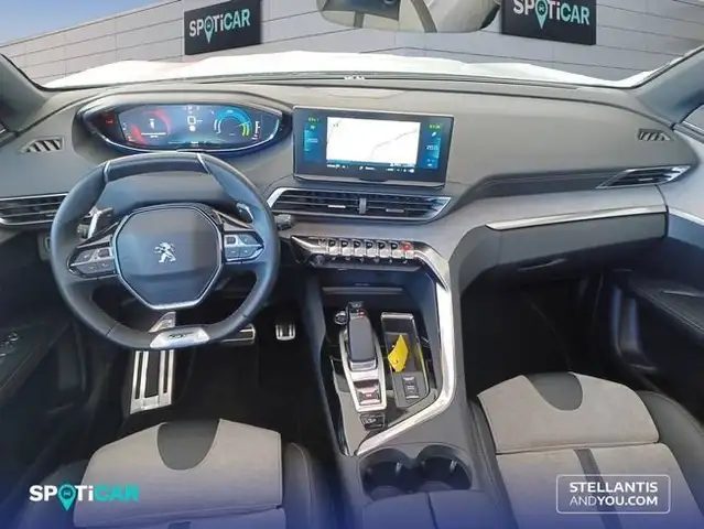 Peugeot 3008 view 8