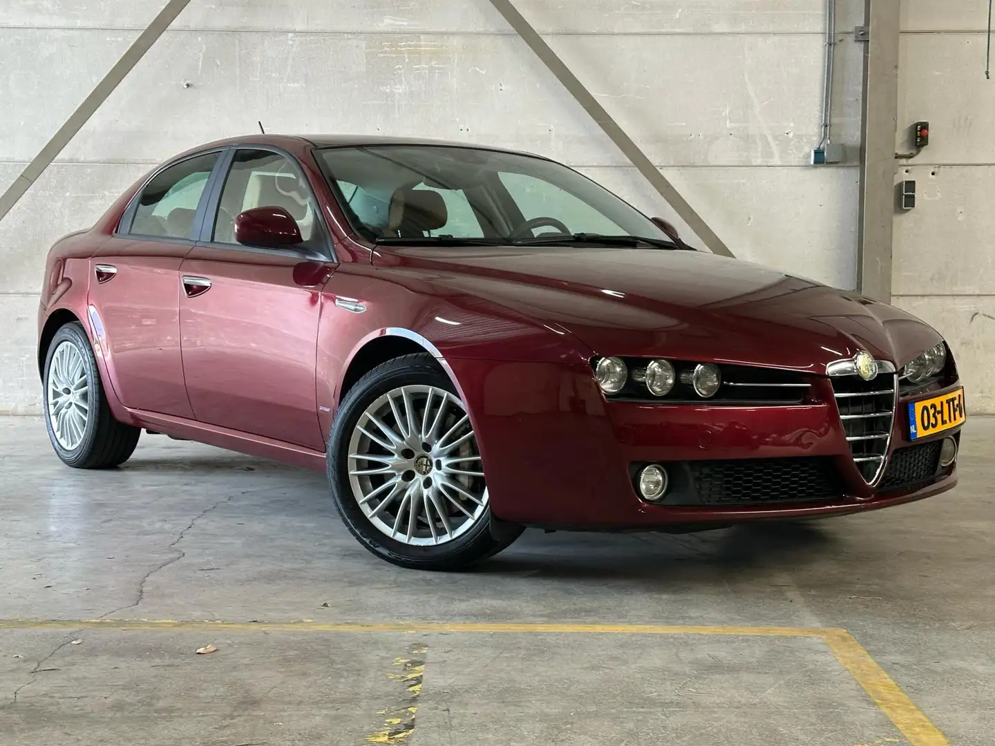 Alfa Romeo 159 1.7 T Distinctive TBI 2 Eigenaren Leder Rouge - 2