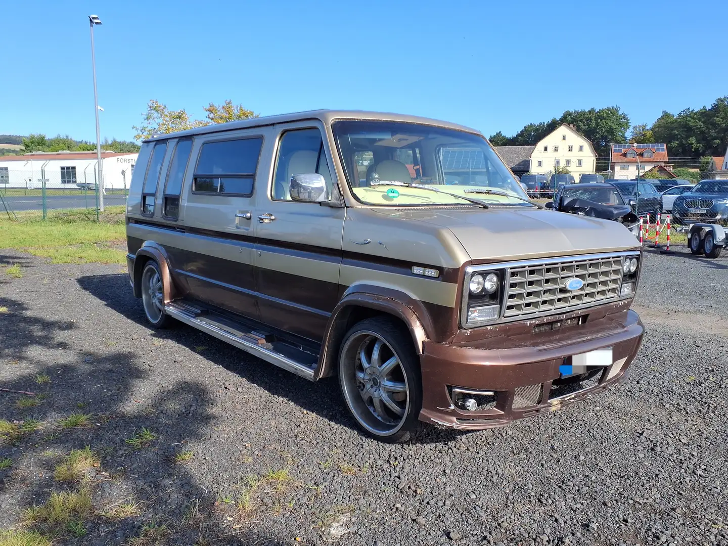 Ford Econoline Gold - 2