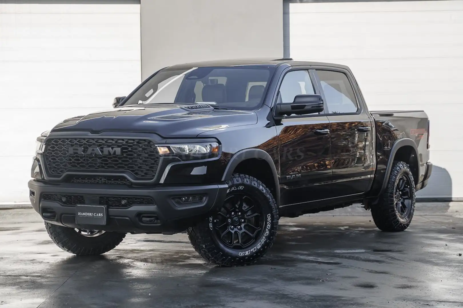 Dodge RAM 2025 Rebel X PREMIUM W/ FLOOR SHIFTER € 66500 Noir - 1