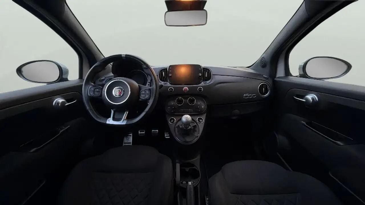 Abarth 595 2023 — фото 10