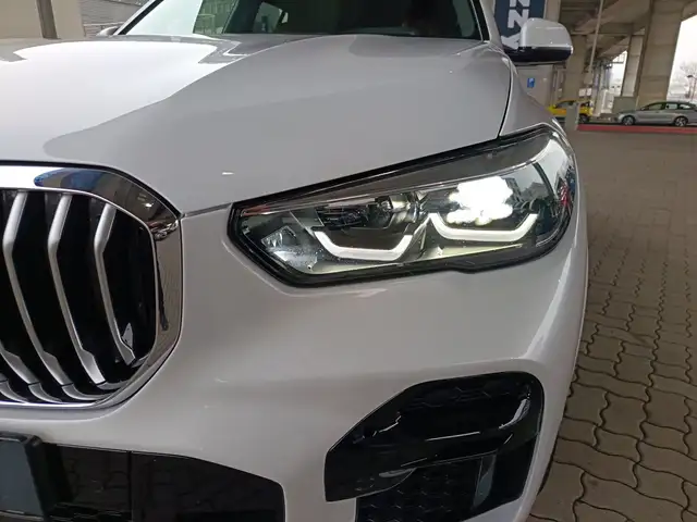 BMW X5 X-DRIVE 45E Ansicht 10