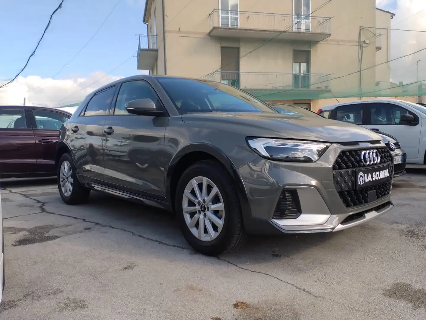 Audi A1 A1 allstreet 25 1.0 tfsi Admired 95cv Grigio - 1