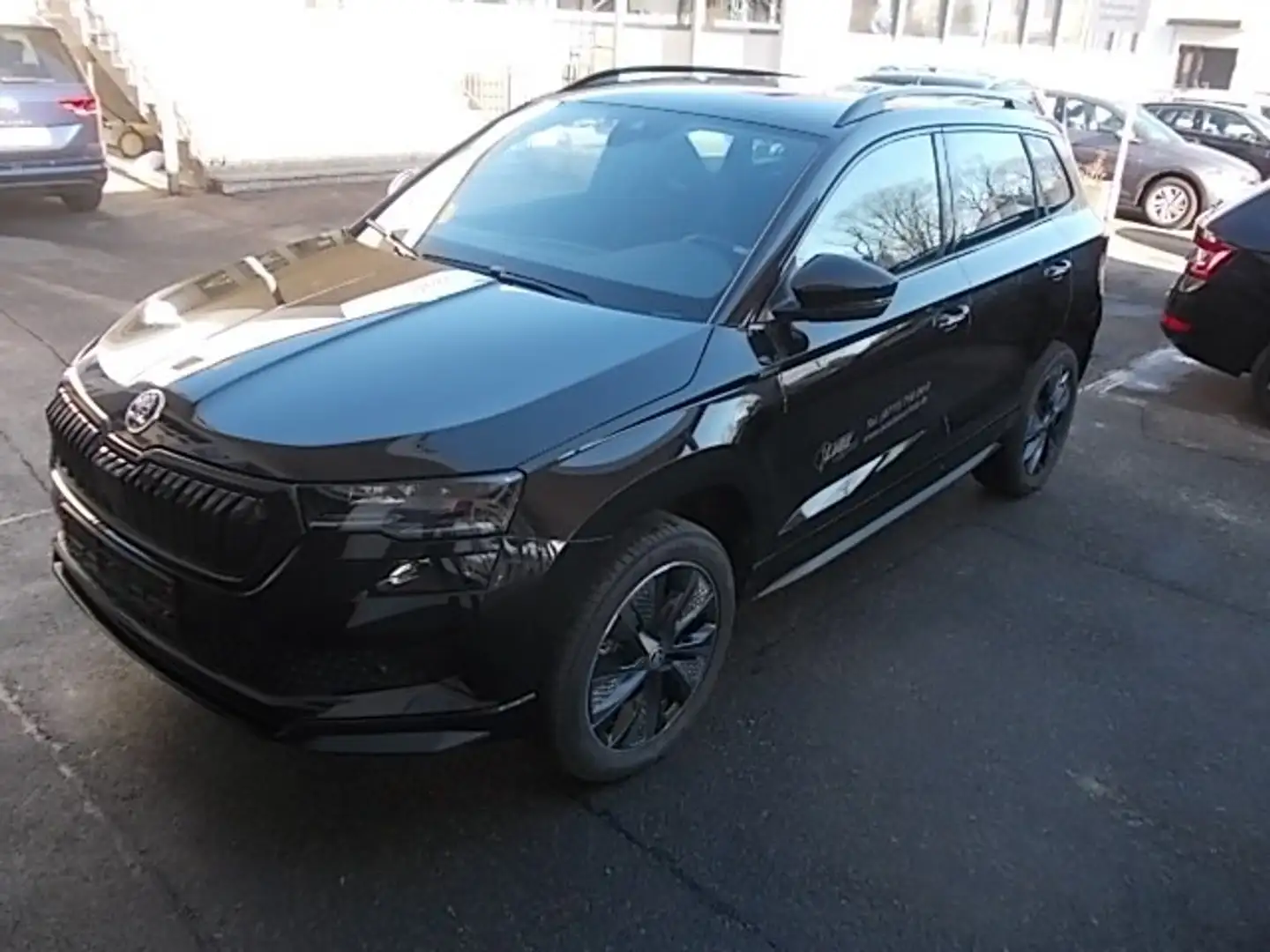 Skoda Karoq Sportline 1.5 TSI DSG, 110kw(150PS) Klima Navi Schwarz - 1