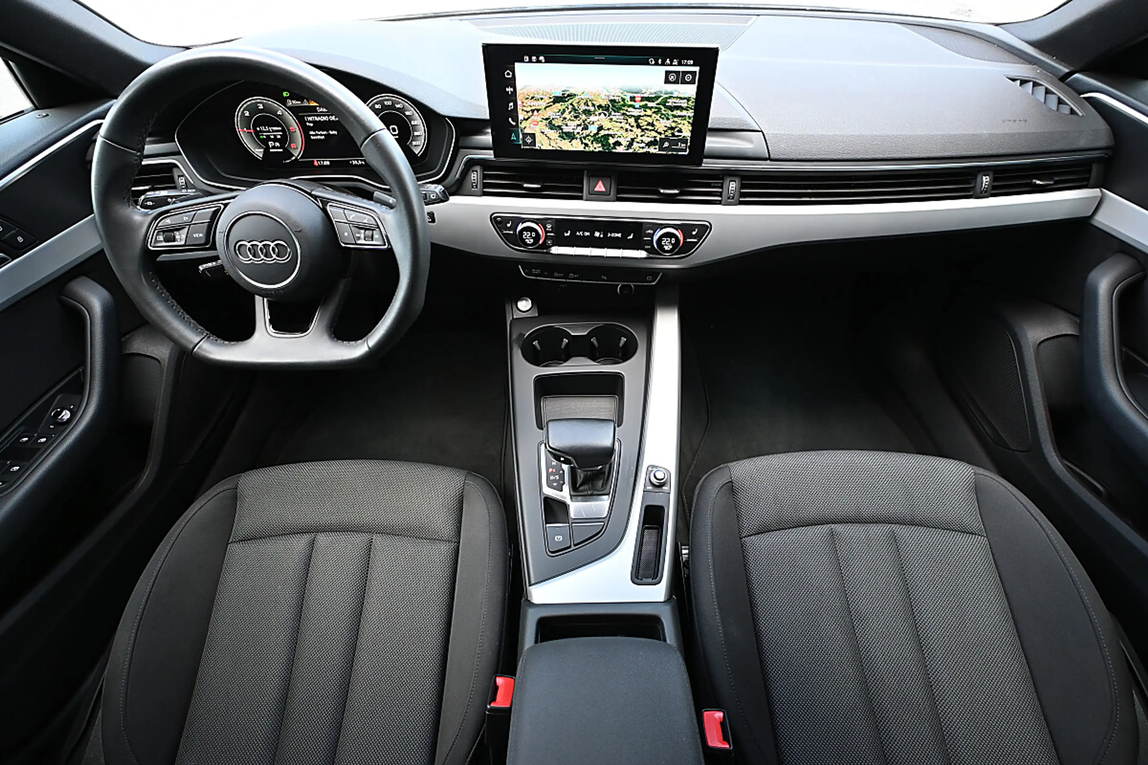 Audi A4 Avant 40 TDI S-line S-tronic LED, Soundsystem, ... — photo 11
