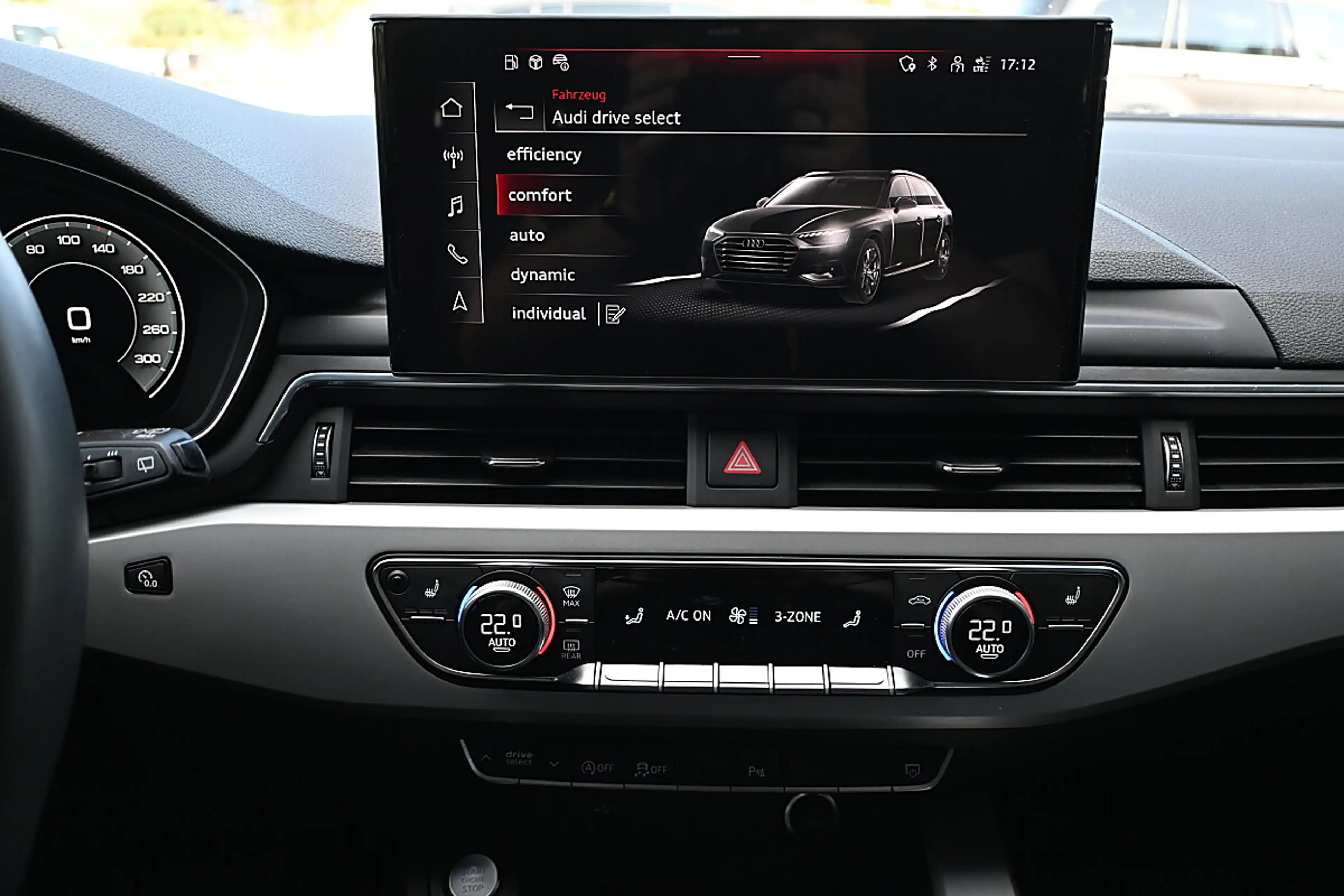 Audi A4 Avant 40 TDI S-line S-tronic LED, Soundsystem, ... — photo 15