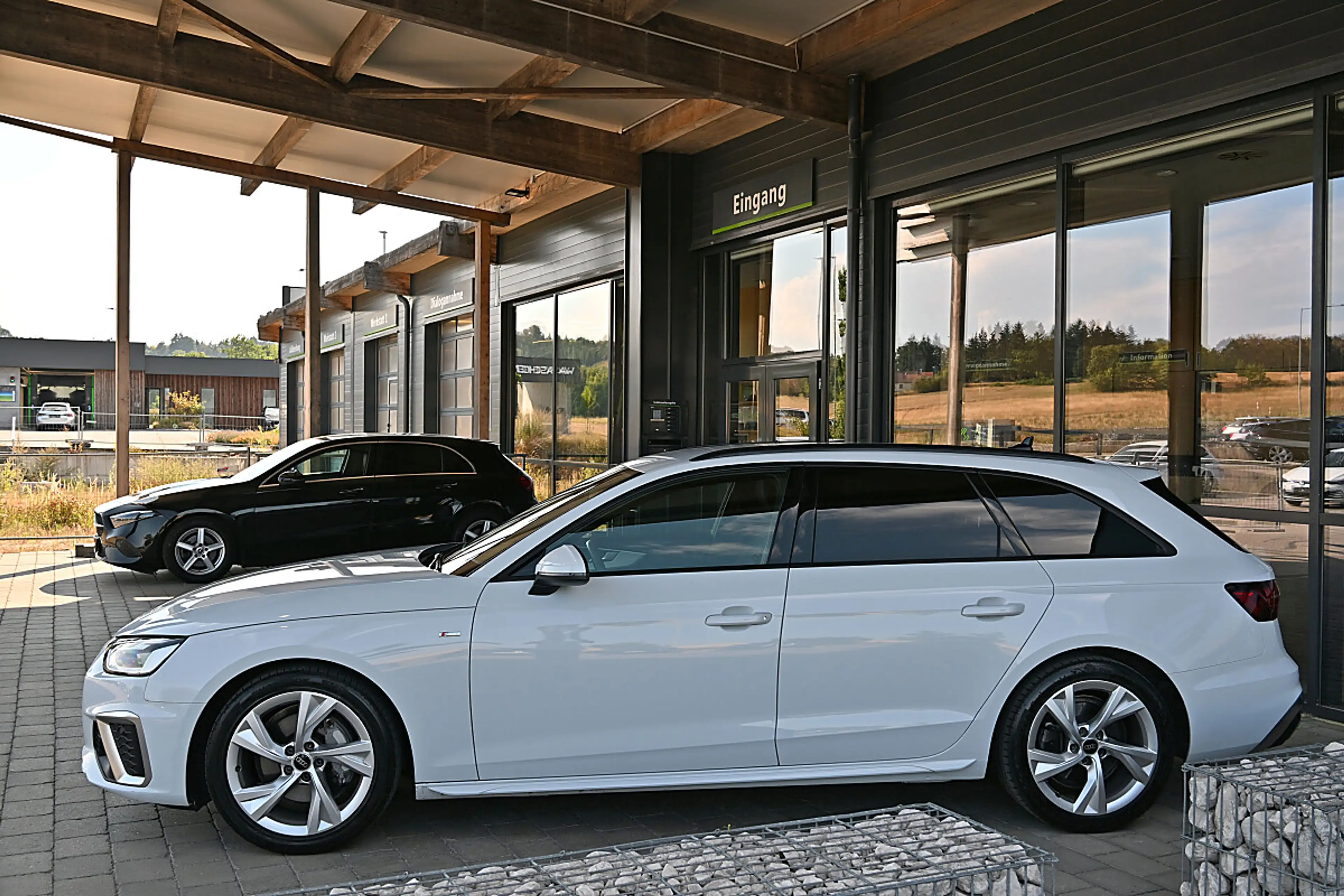 Audi A4 Avant 40 TDI S-line S-tronic LED, Soundsystem, ... — photo 2