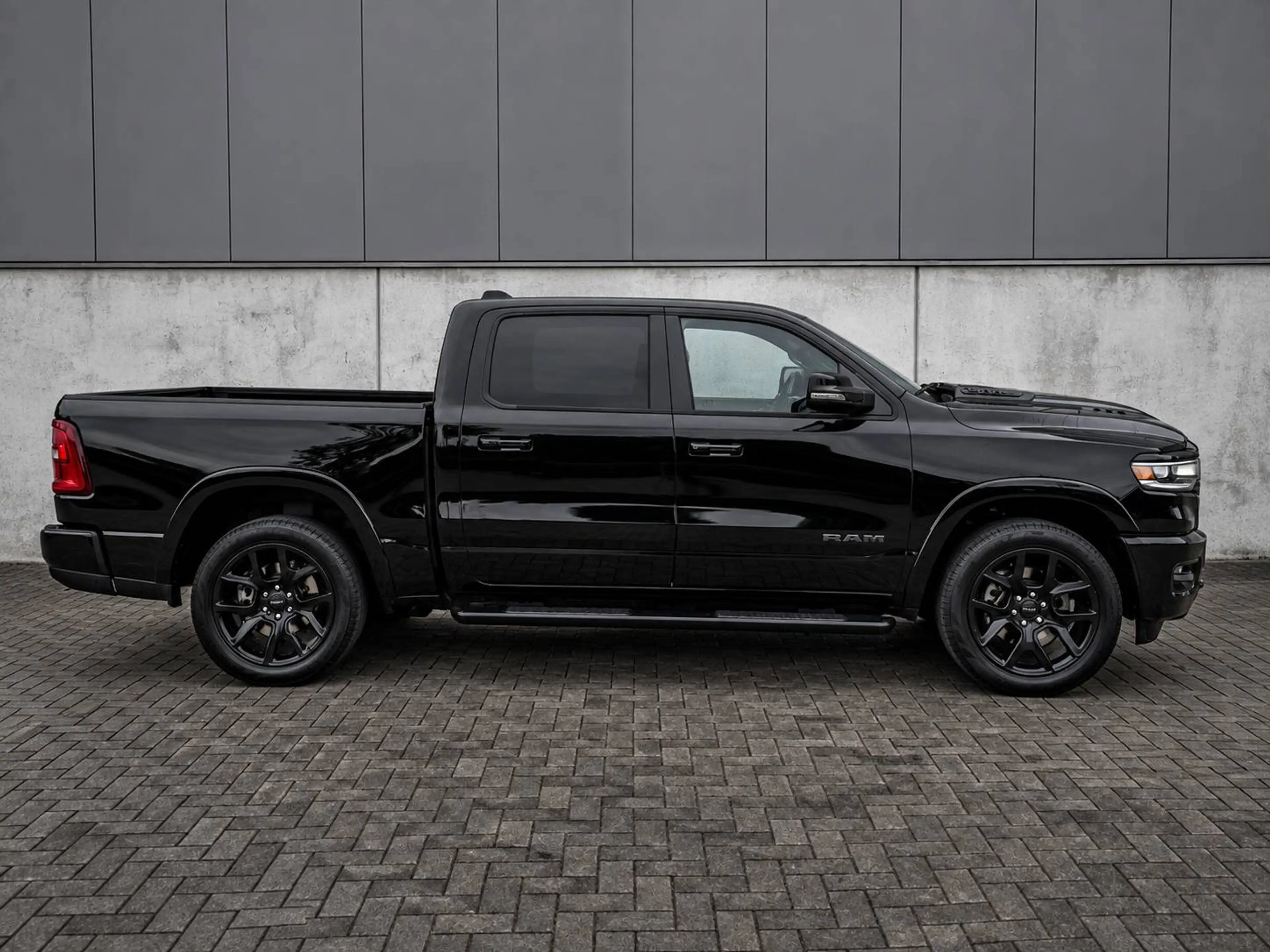 Dodge RAM — photo 6