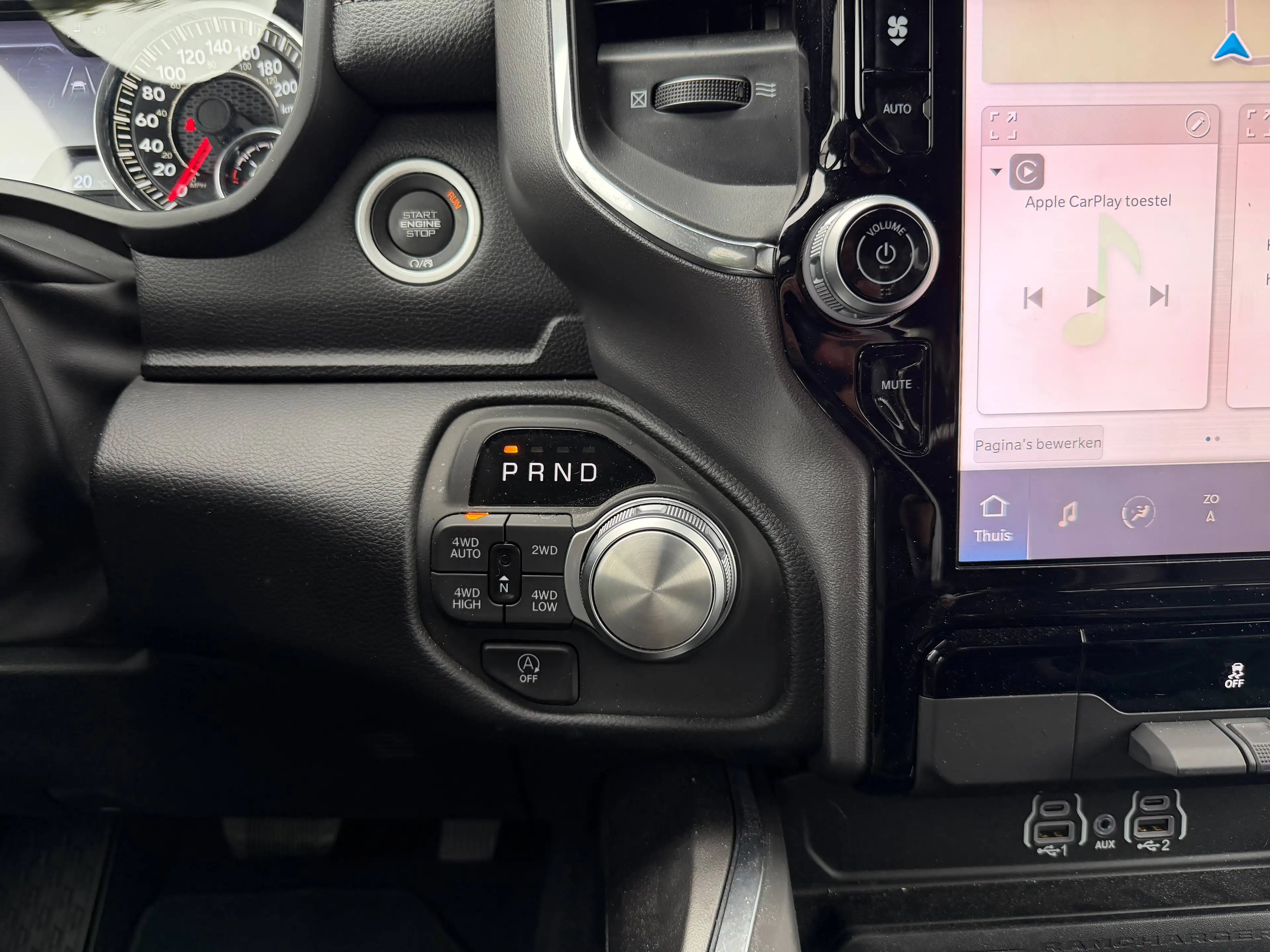 Dodge RAM — photo 13