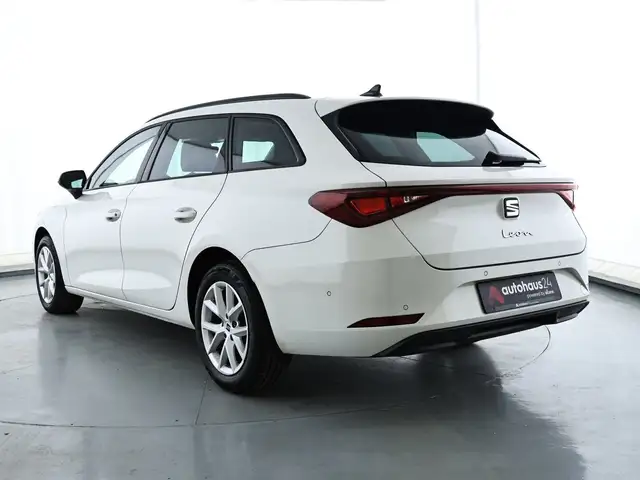 Seat Leon view 4