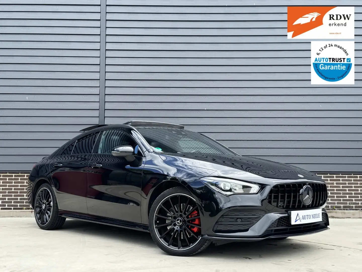 Mercedes-Benz CLA 250 250e AMG Line / 45S AMG Pack, Panoramadak Zwart - 1