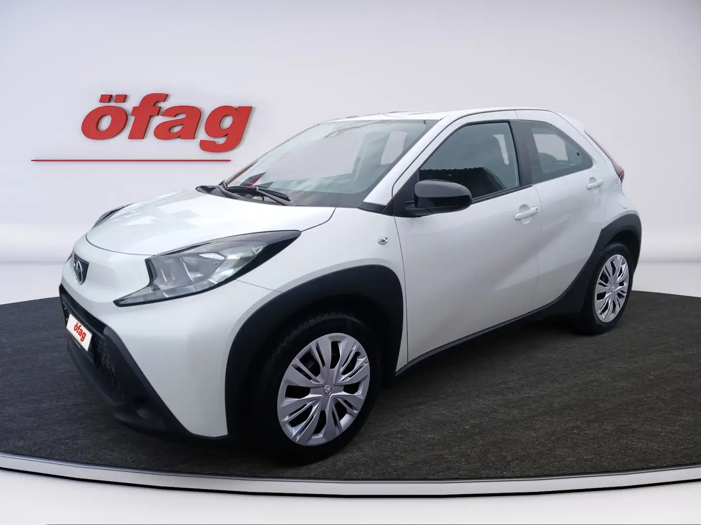 Toyota Aygo X 1.0 VVT-i Play Weiß - 2