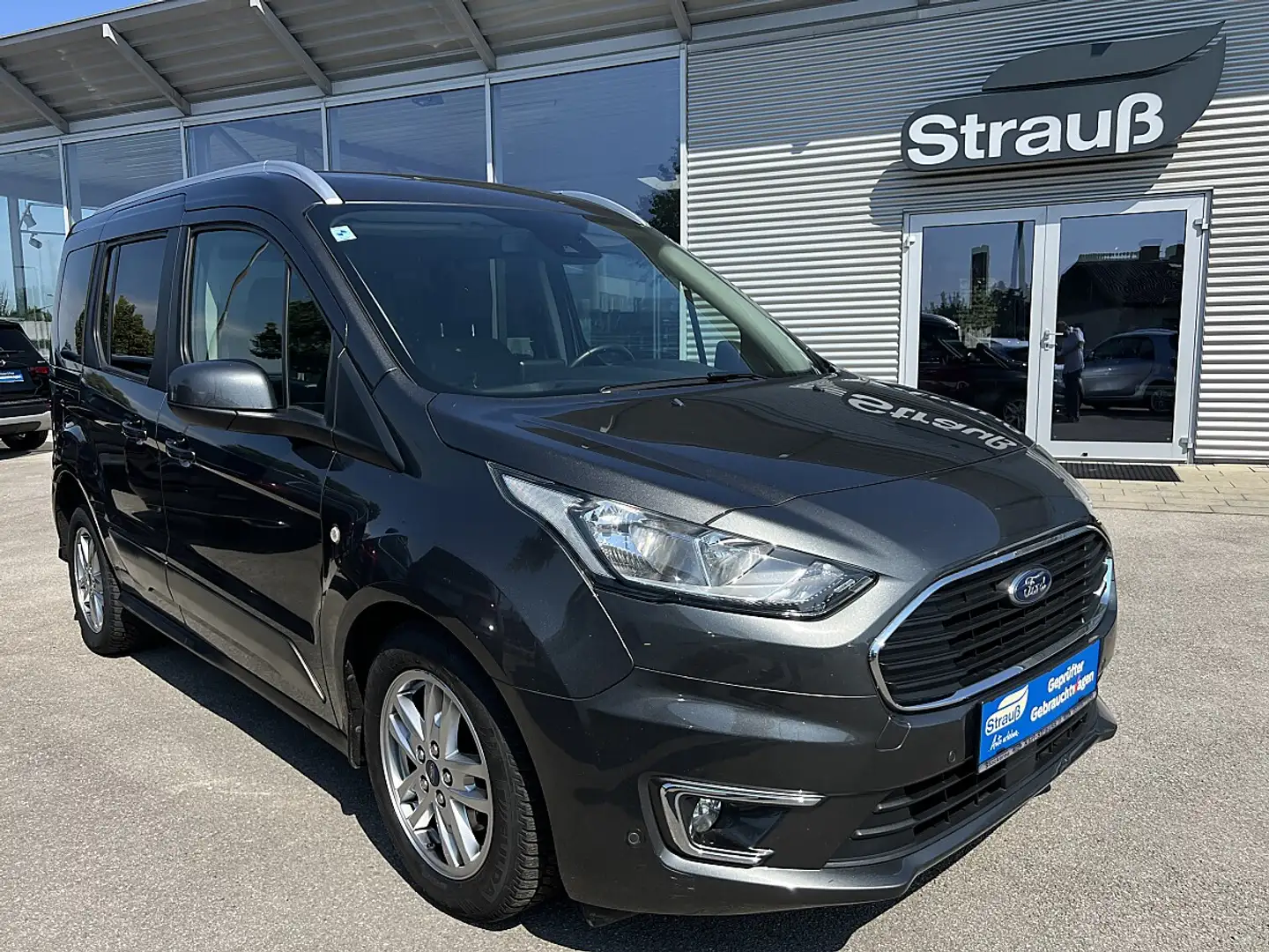 Ford Tourneo Connect 1,5 TDCi L1 Titanium Aut. Grau - 1