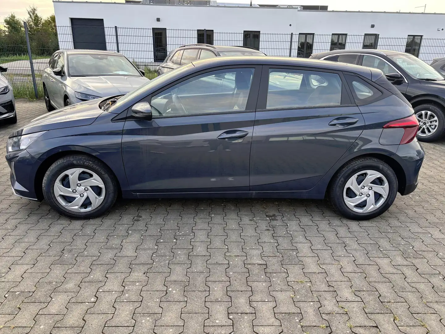 Hyundai i20 Comfort 1.2i 79PS, AURORA-GRAU METALLIC, 5 Jahr... Grau - 1