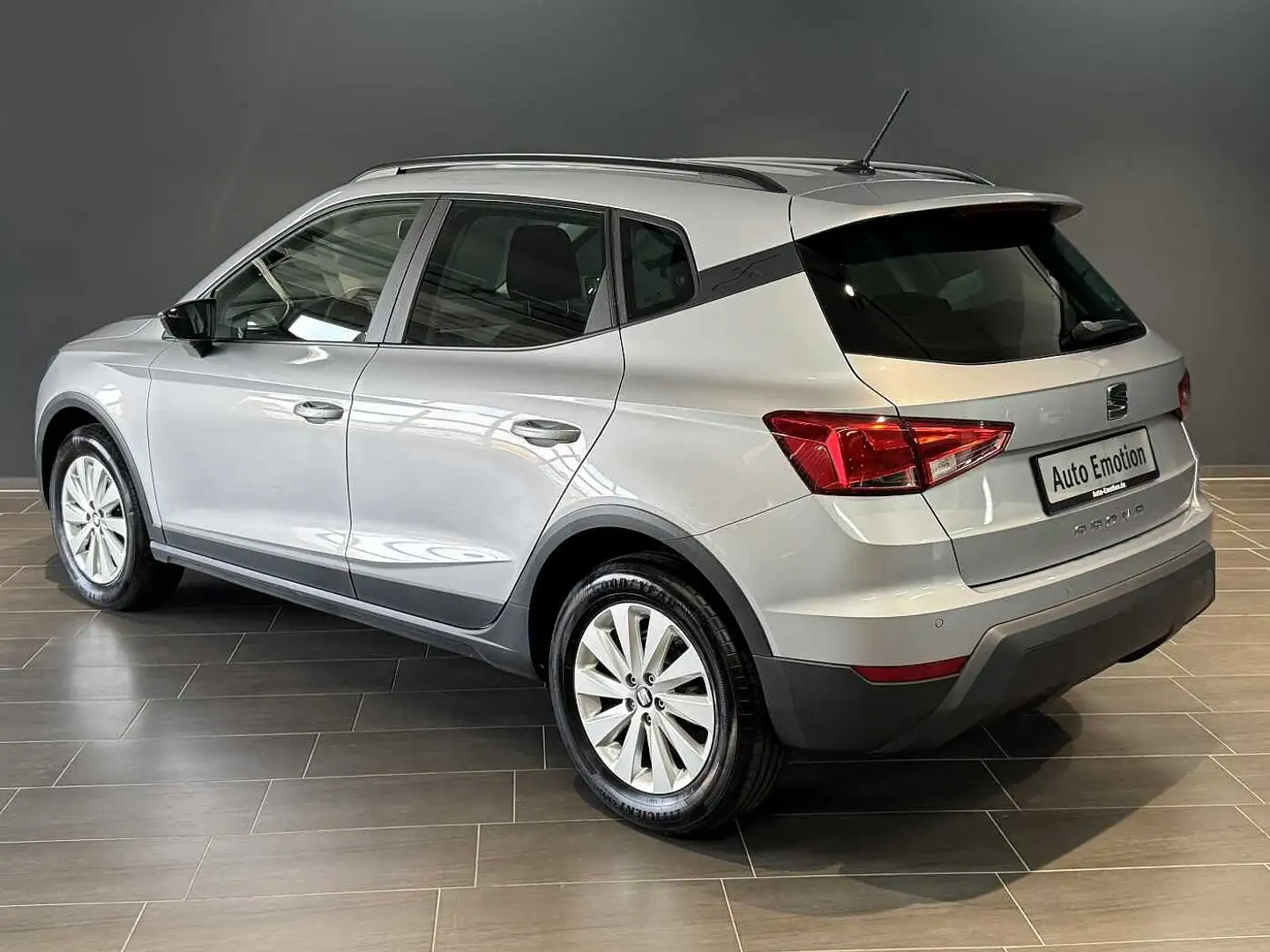 SEAT Arona 1.0 TSI OPF Style AHK Abn*ACC*Navi* Silber - 2